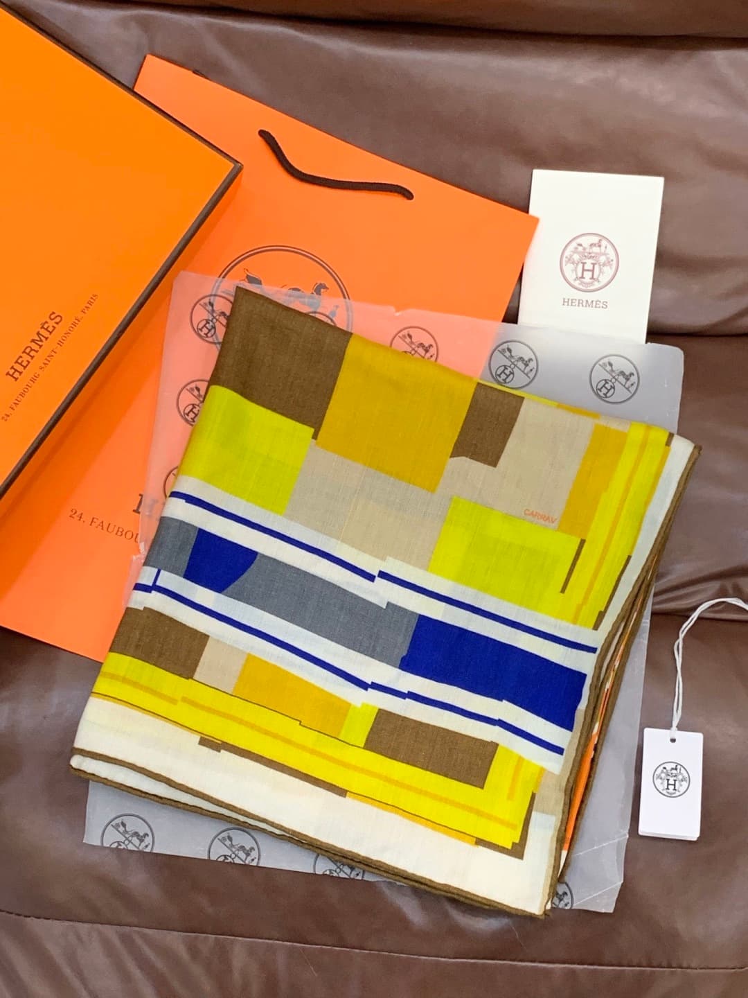 Hermes Camails a Carreaux silk scarf