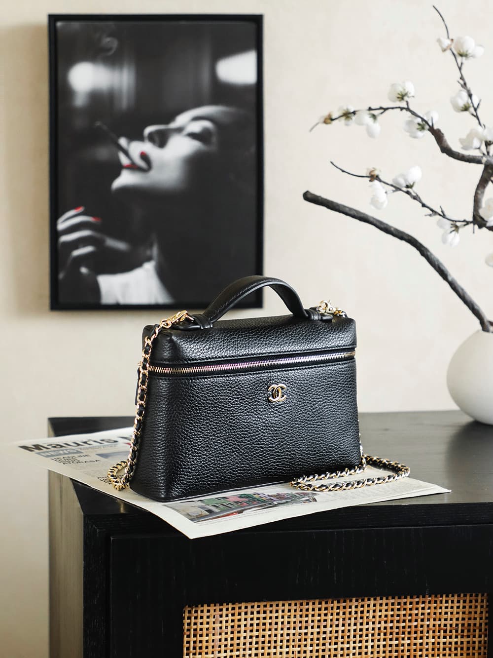 Chanel Large Vanity with chain Grained Calfskin & Gold-Tone Metal Black AP5347 A