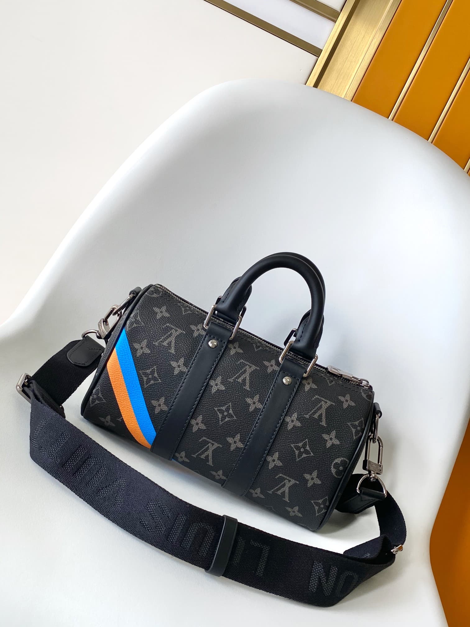 Louis Vuitton Keepall Bandoulière 25 Mon Monogram Eclipse coated canvas P01942 High