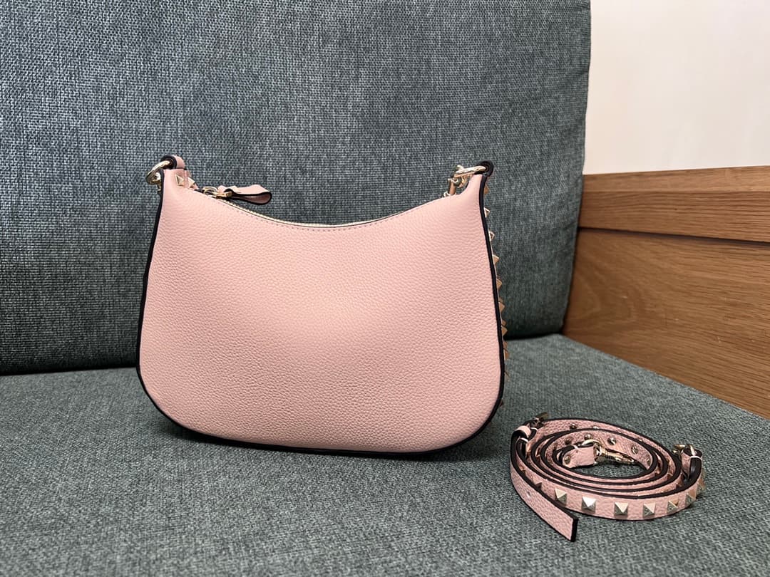 Valentino Garavani Rockstud Hobo bag in grainy light pink calfskin high