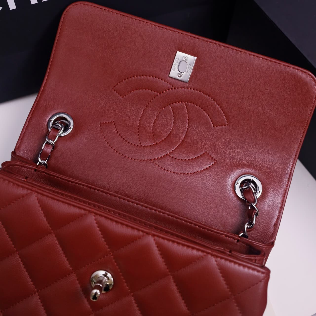SMALL FLAP BAG WITH TOP HANDLE Lambskin Silver Metal Burgundy A