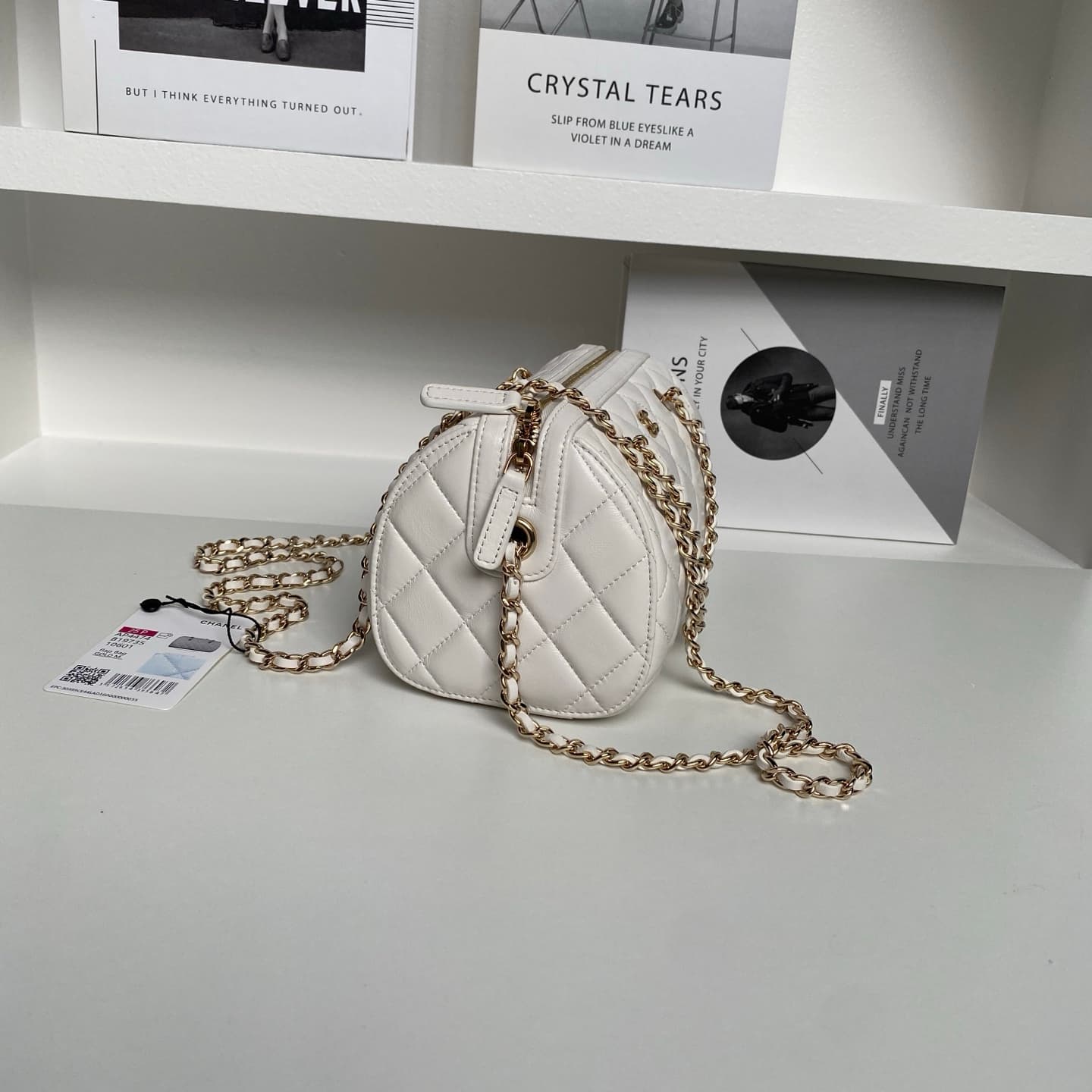 Chanel Classic Clutch with Chain Lambskin & Gold-Tone Metal White AP4474 High