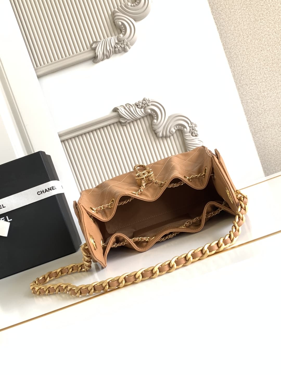 Chanel 25 Mini Hobo handbag AS5631 Grained calfskin & gold-tone metal Brown A