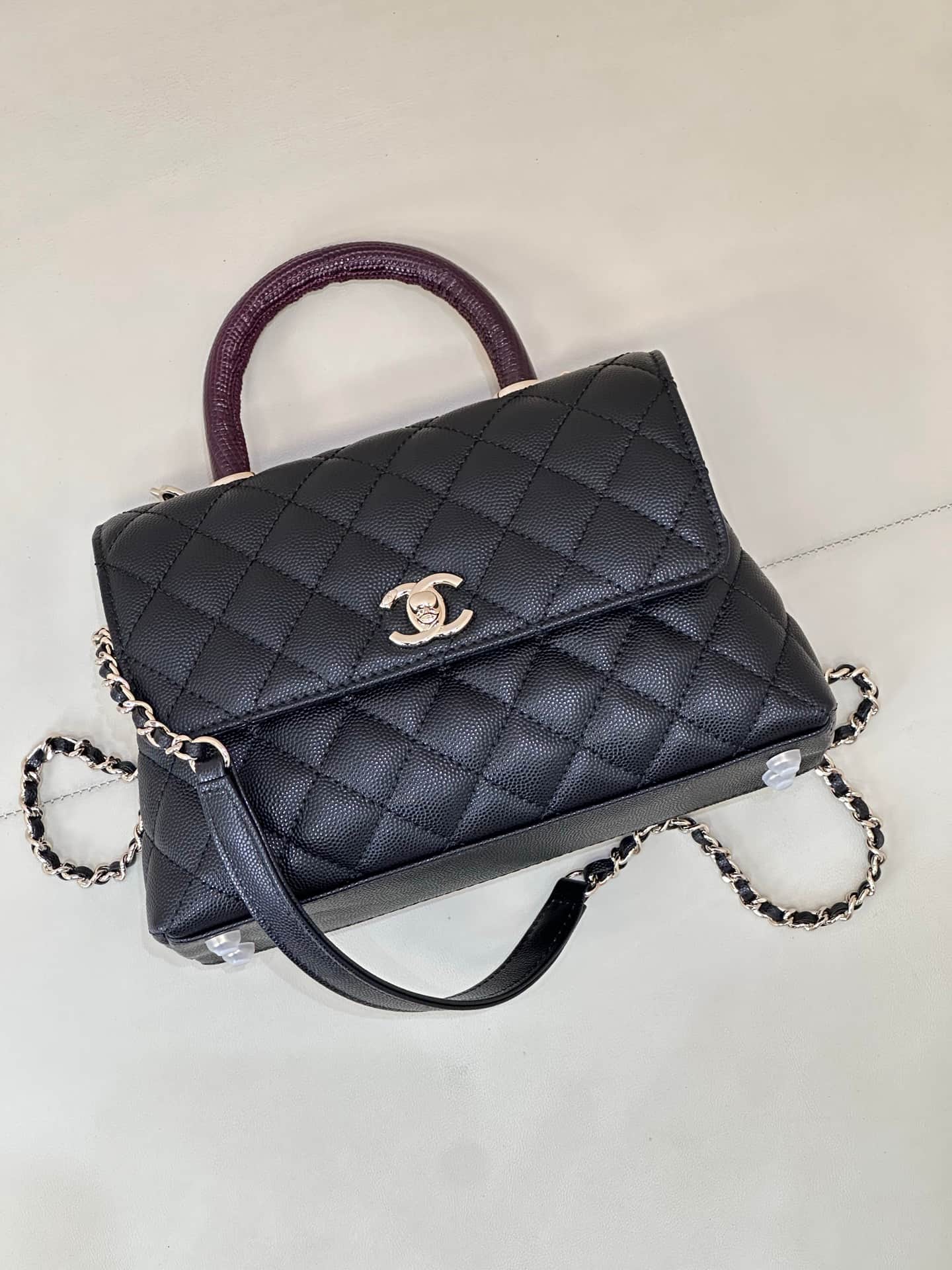 FLAP BAG WITH TOP Embossed Lizard HANDLE Grained Calfskin & Gold-Tone Metal A92990 Black  TOP