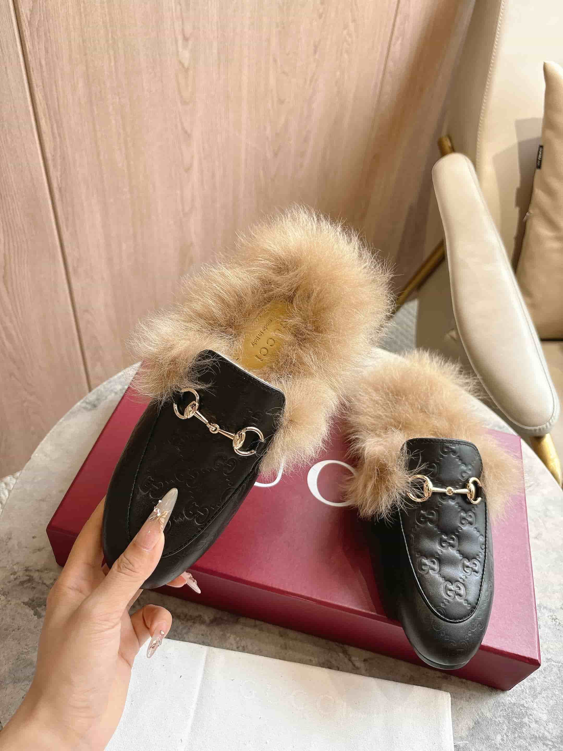 Gucci Women's mule Shoes with Horsebit