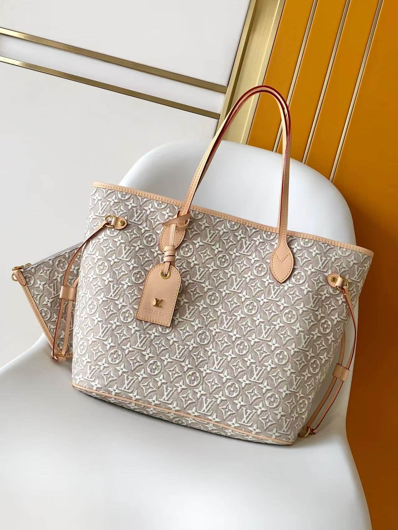 Louis Vuitton Neverfull MM Monogram Emblème Peuplier M2A381 High