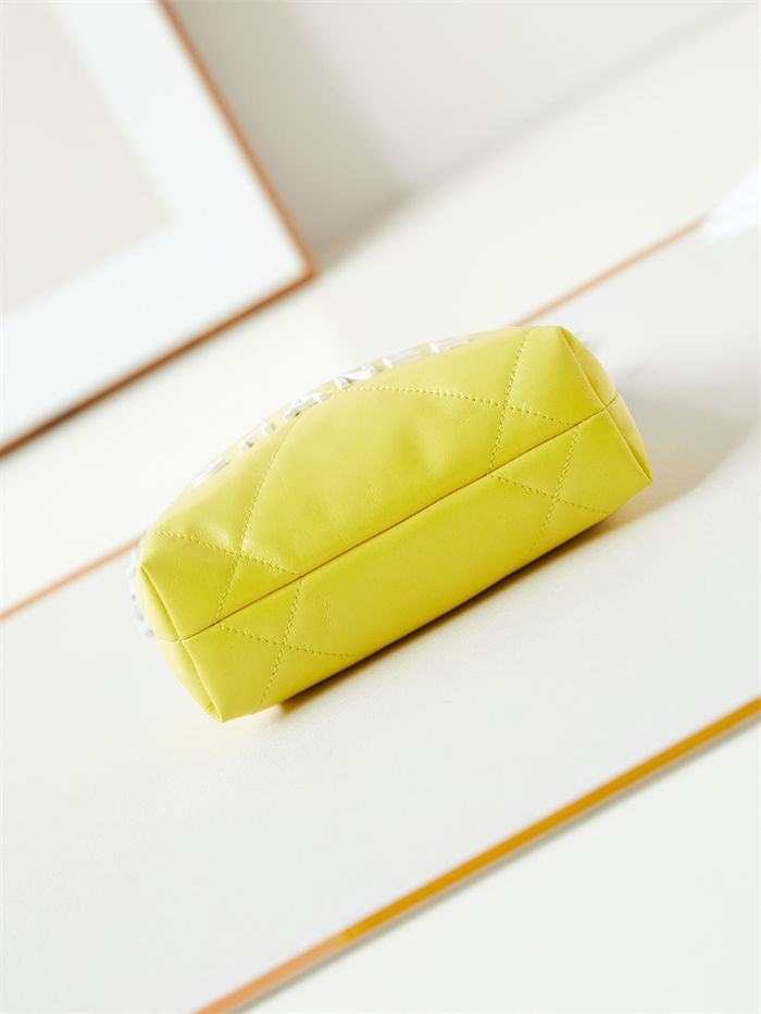 Chanel 22 MINI HANDBAG Patent Gradient Calfskin & Lacquered Metal Yellow AS3980 A