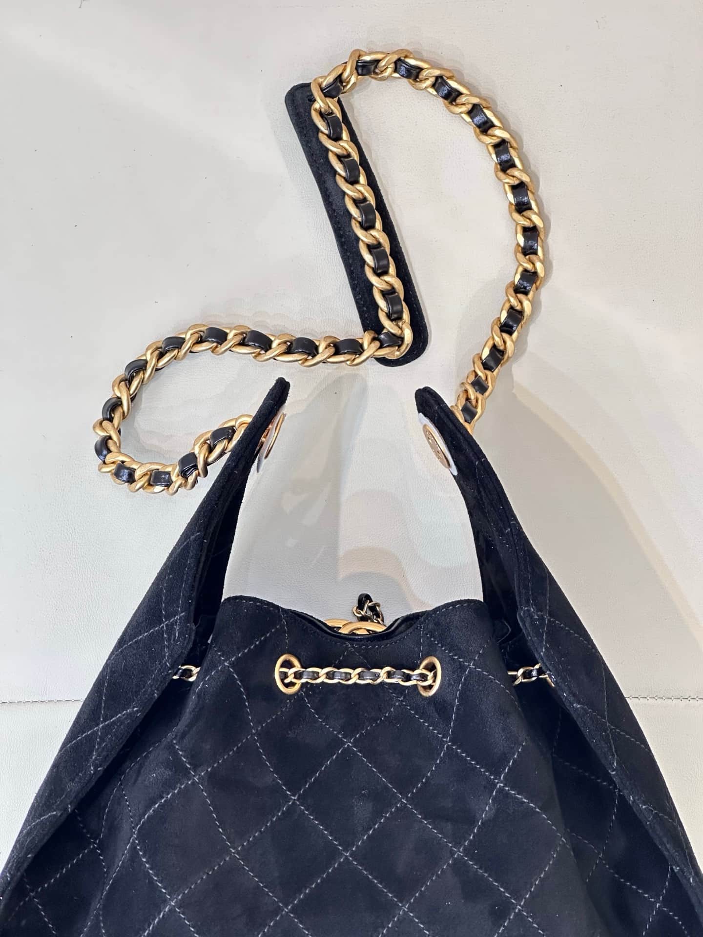 Chanel 25 Medium Hobo handbag AS5311 Suede &Gold-tone Metal Black TOP