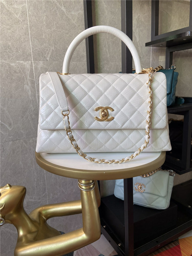 Medium FLAP BAG WITH TOP HANDLE Shiny Calfskin Gold Metal High