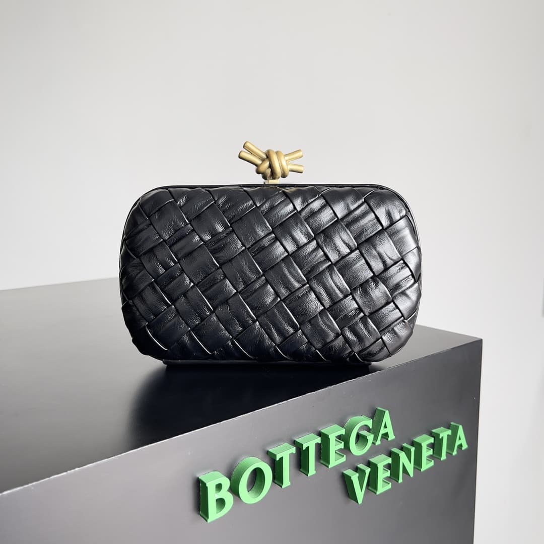 BV Knot Minaudière Clutch Lambskin Top