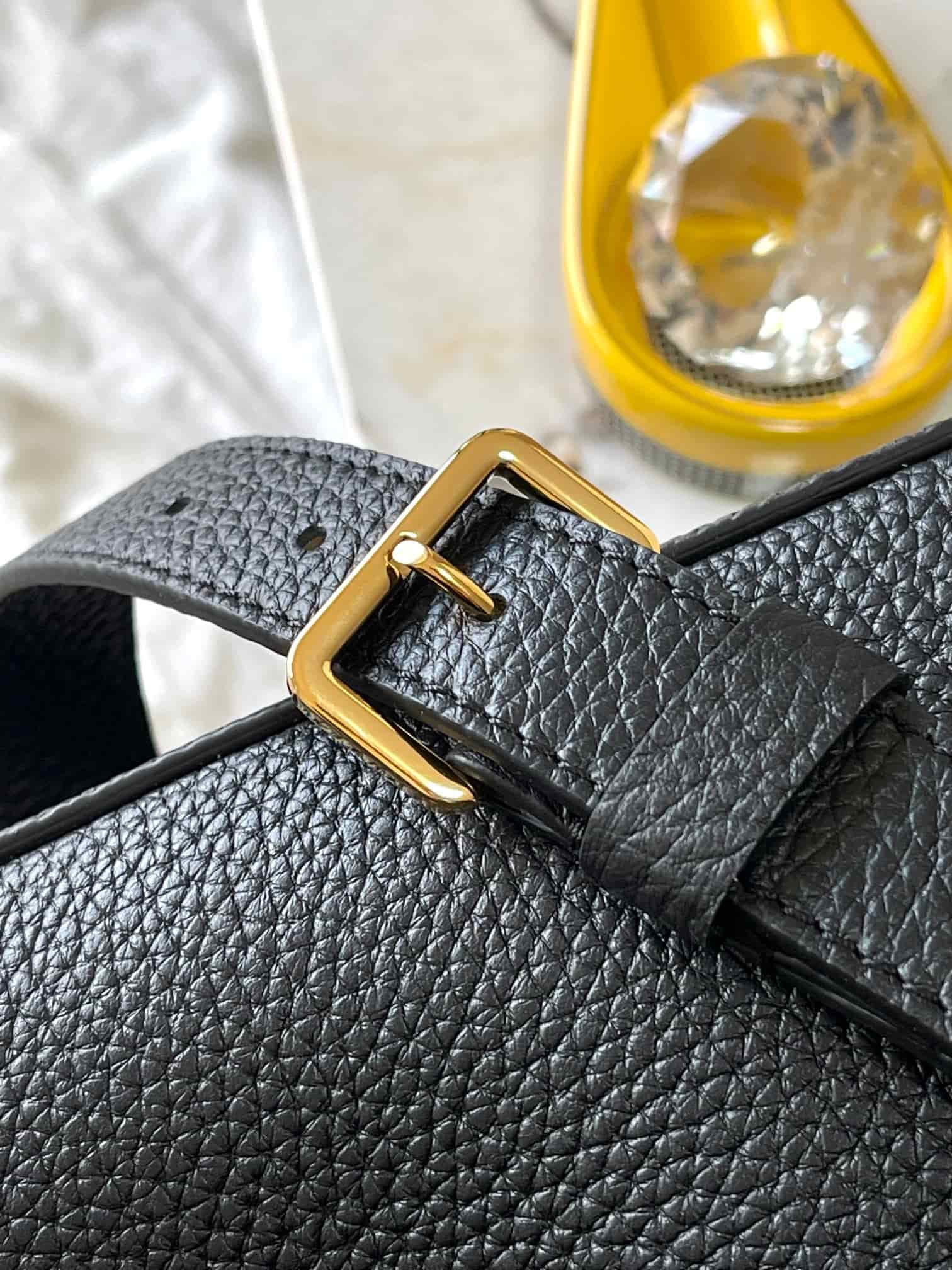 Louis Vuitton Capucines BB Taurillon Leather M24728 Black Top