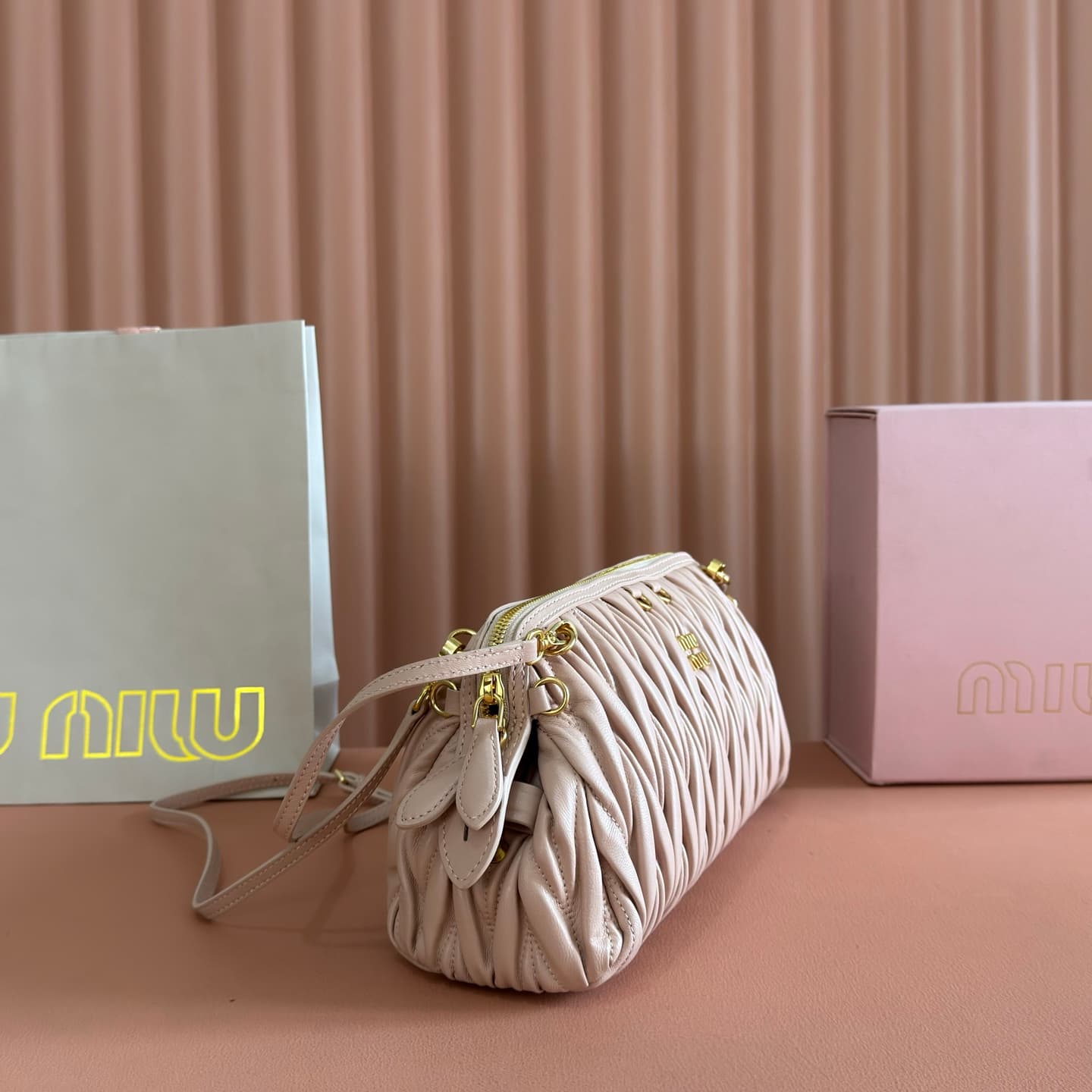 Miu Miu Caprice matelassé nappa leather clutch Powder Pink TOP