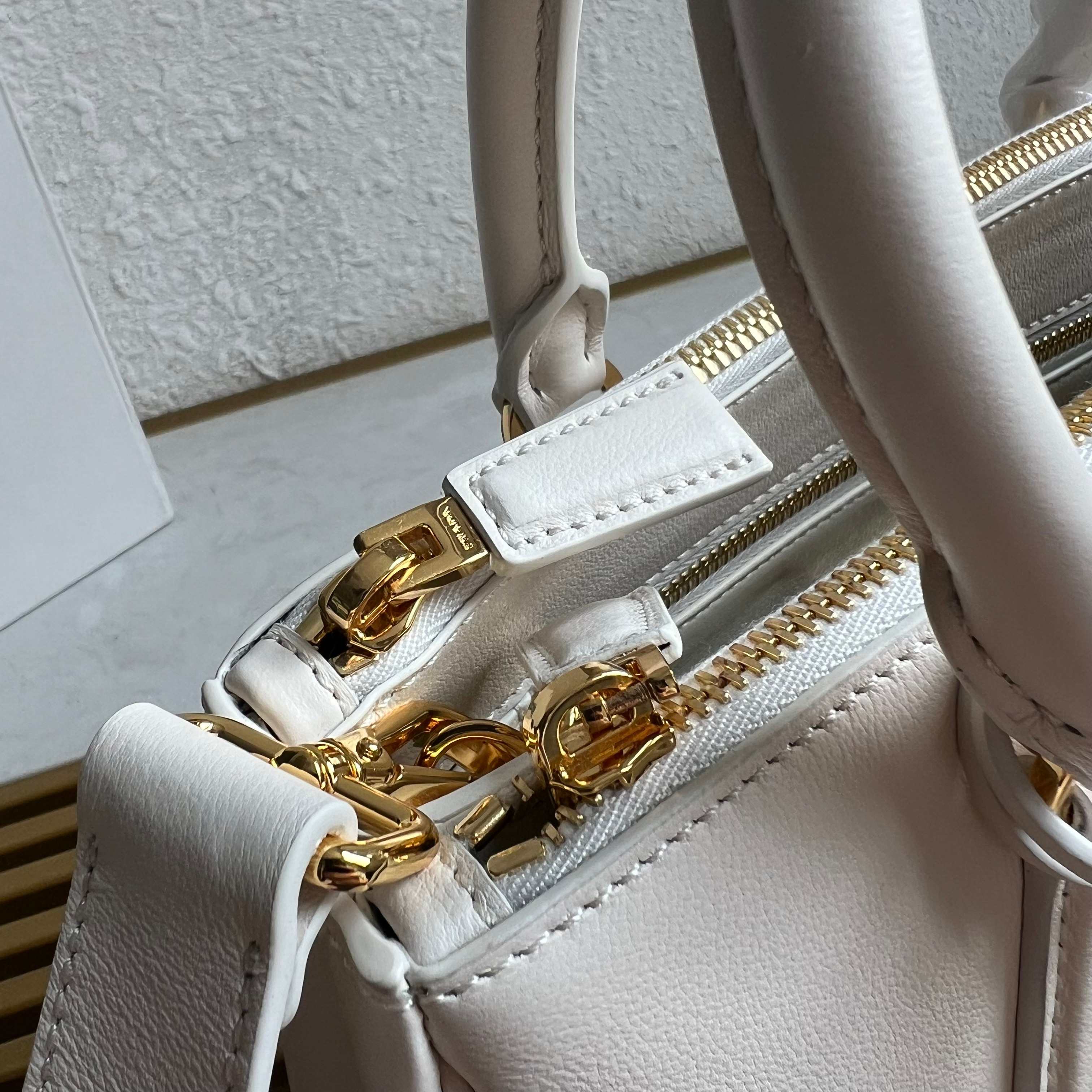 Prada Galleria small Saffiano leather bag 1BA896 White High