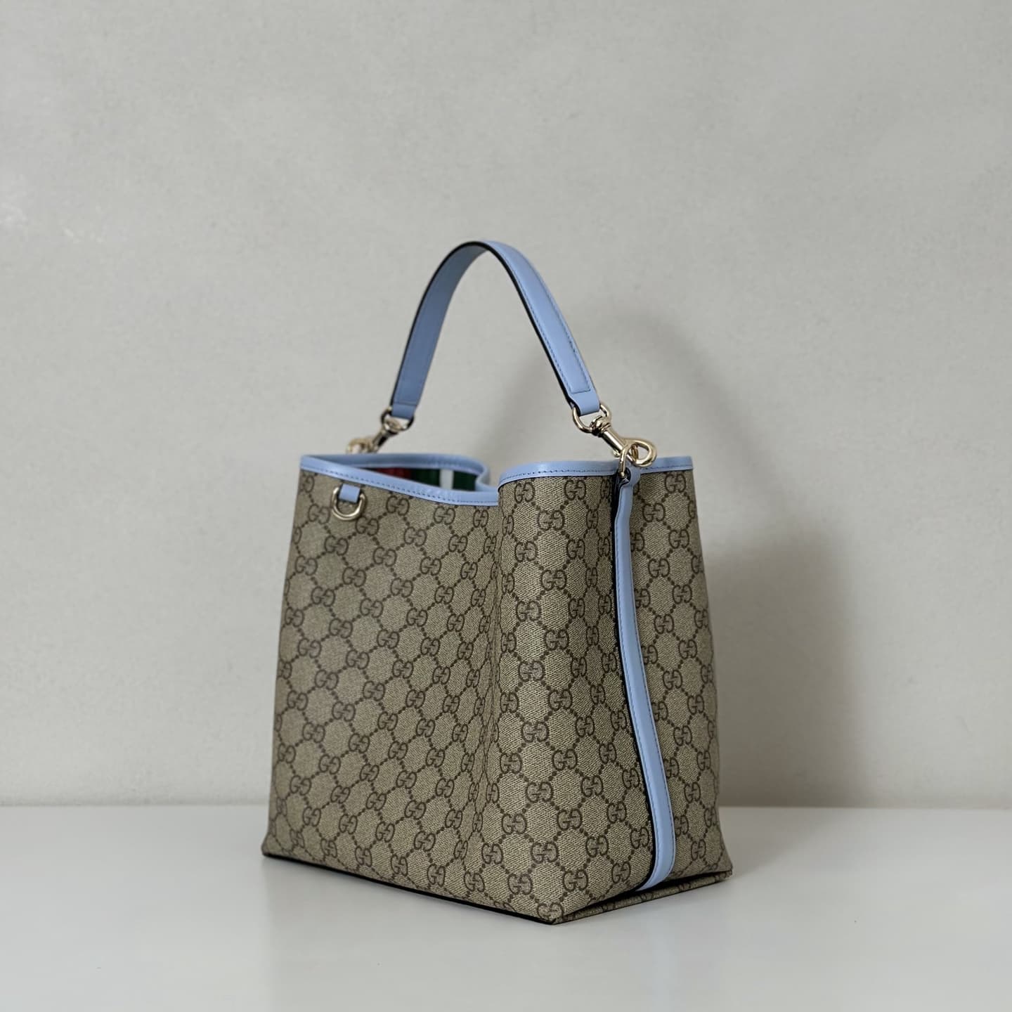 Gucci GG Emblem medium bucket bag 815103 High