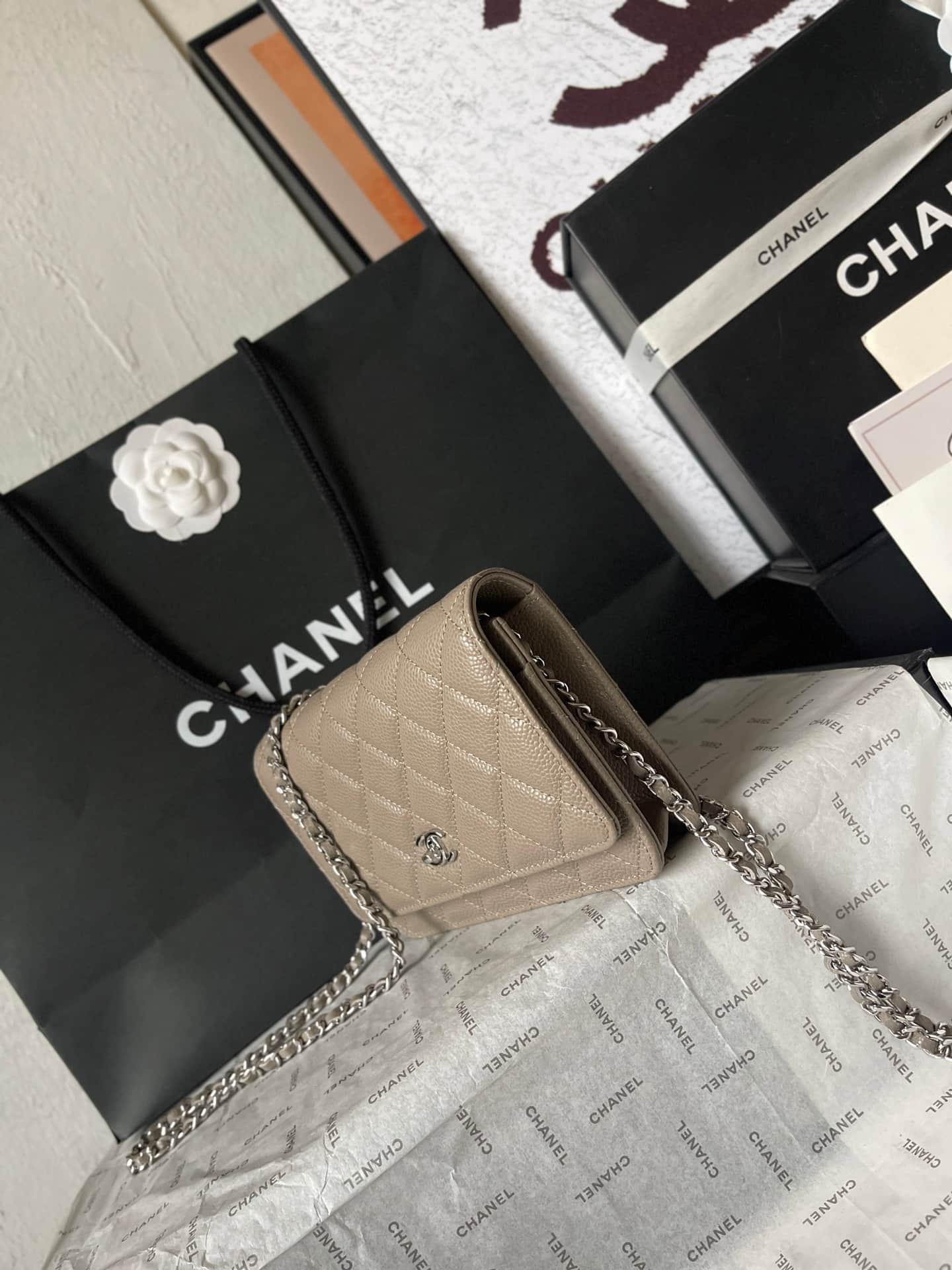 Chanel Classic Wallet on Chain Grained Shiny Calfskin & Silver-Tone Metal AP4241 Grey A