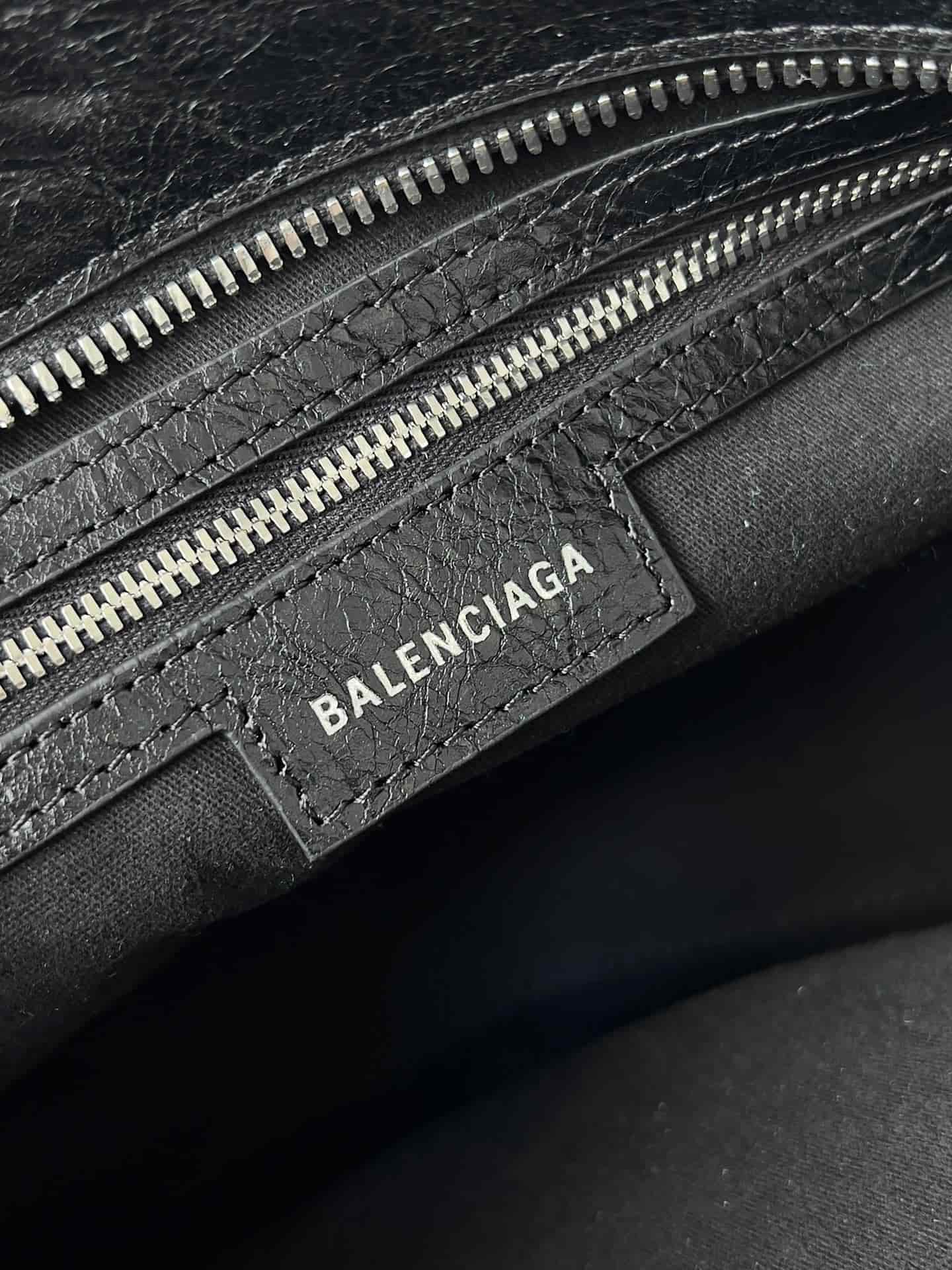 Balenciaga Medium Neo Cagole City bag in Black lambskin leather High