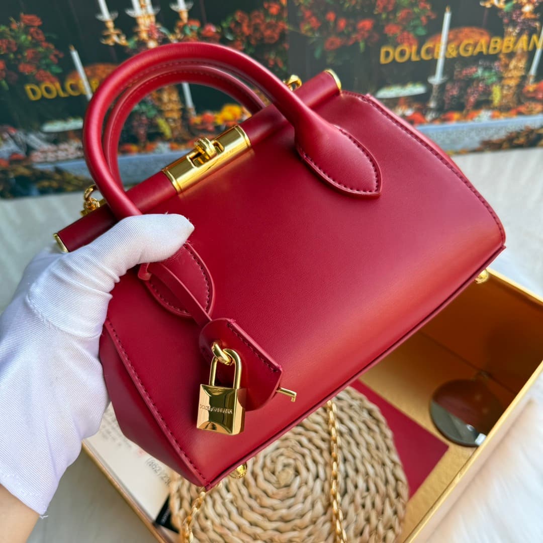 Dolce & Gabbana Mini Marlene Day leather tote bag red High