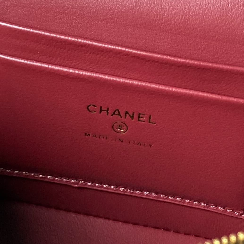 Chanel Large Vanity with chain Crocodile Embossed Calfskin & Gold-Tone Metal Khaki AS5347 A
