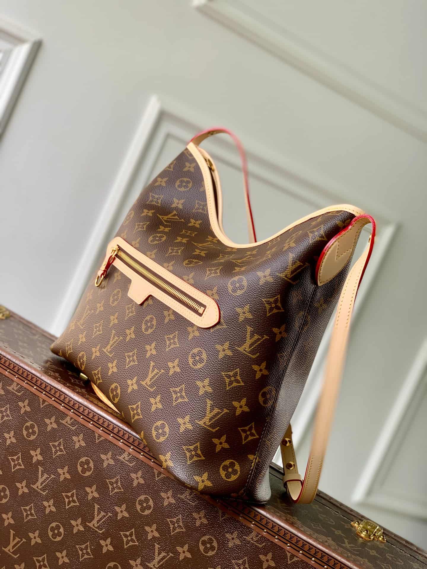Louis Vuitton Lineup Monogram coated canvas M27335 High