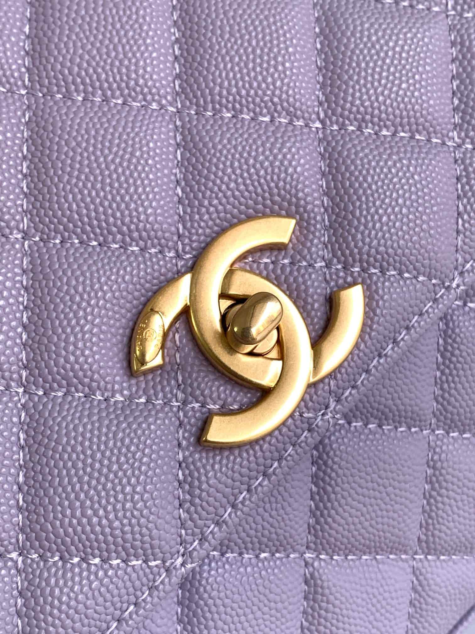 Medium FLAP BAG WITH TOP HANDLE Grained Calfskin A92991 Purple-binding Gold Metal A