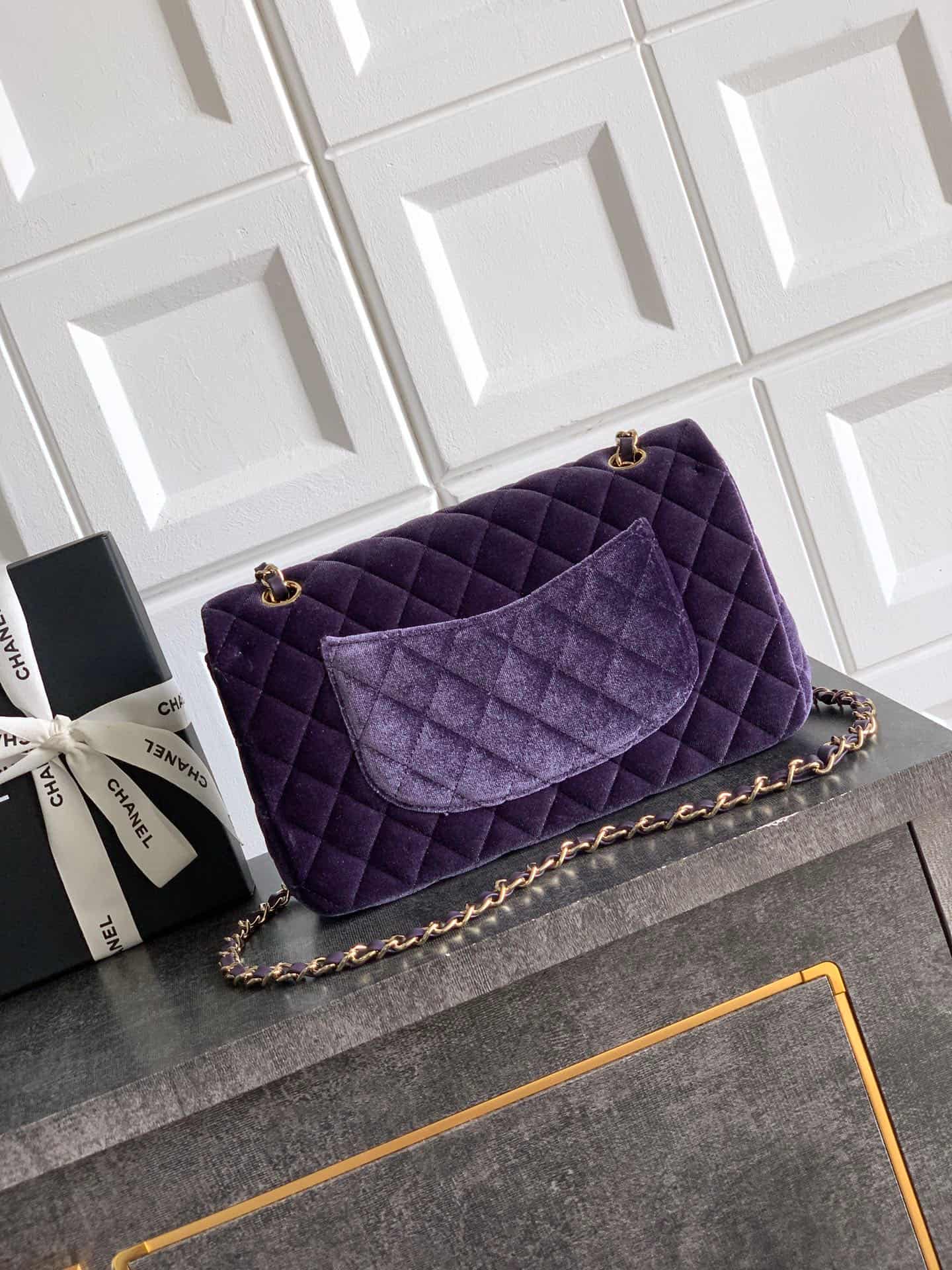 Chanel Medium CLASSIC HANDBAG Velvet  & Gold-Tone Metal Purple A