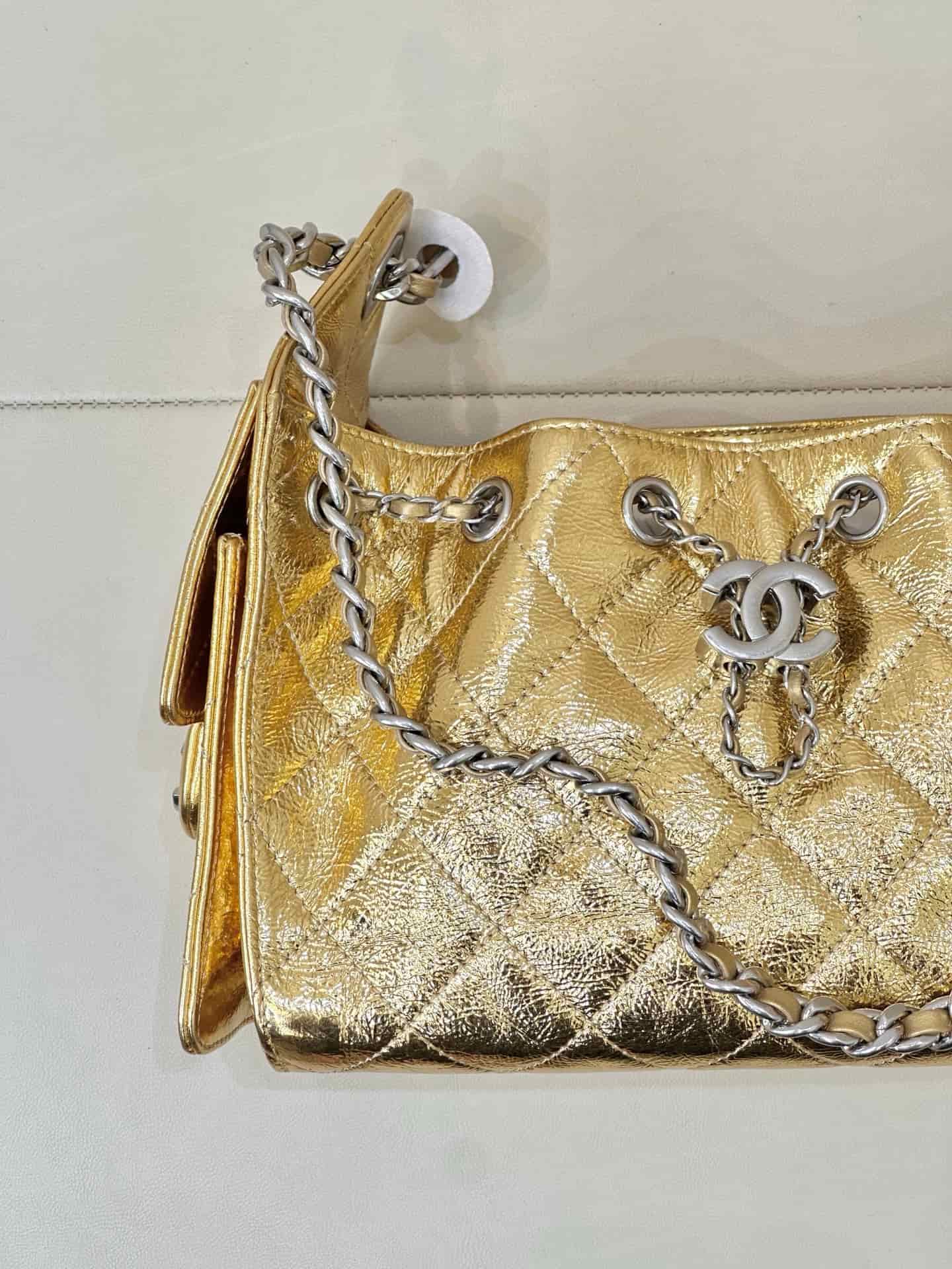 Chanel 25 Mini Hobo handbag AS5631 Metallic Calfskin & Gold-Tone Metal Silver TOP