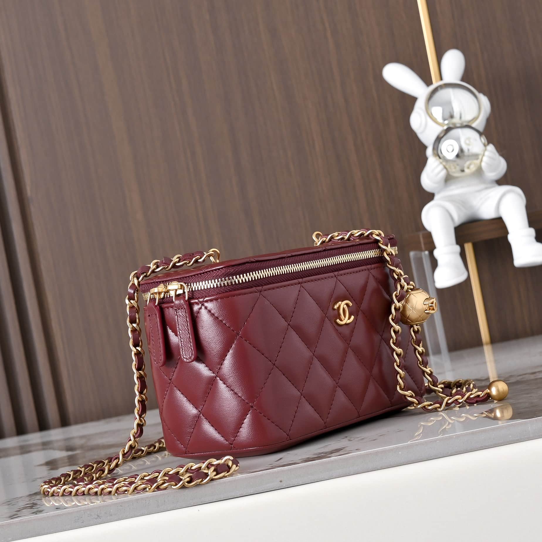 Chanel Vanity with Chain AP2303 Lambskin Gold Metal Burgundy High