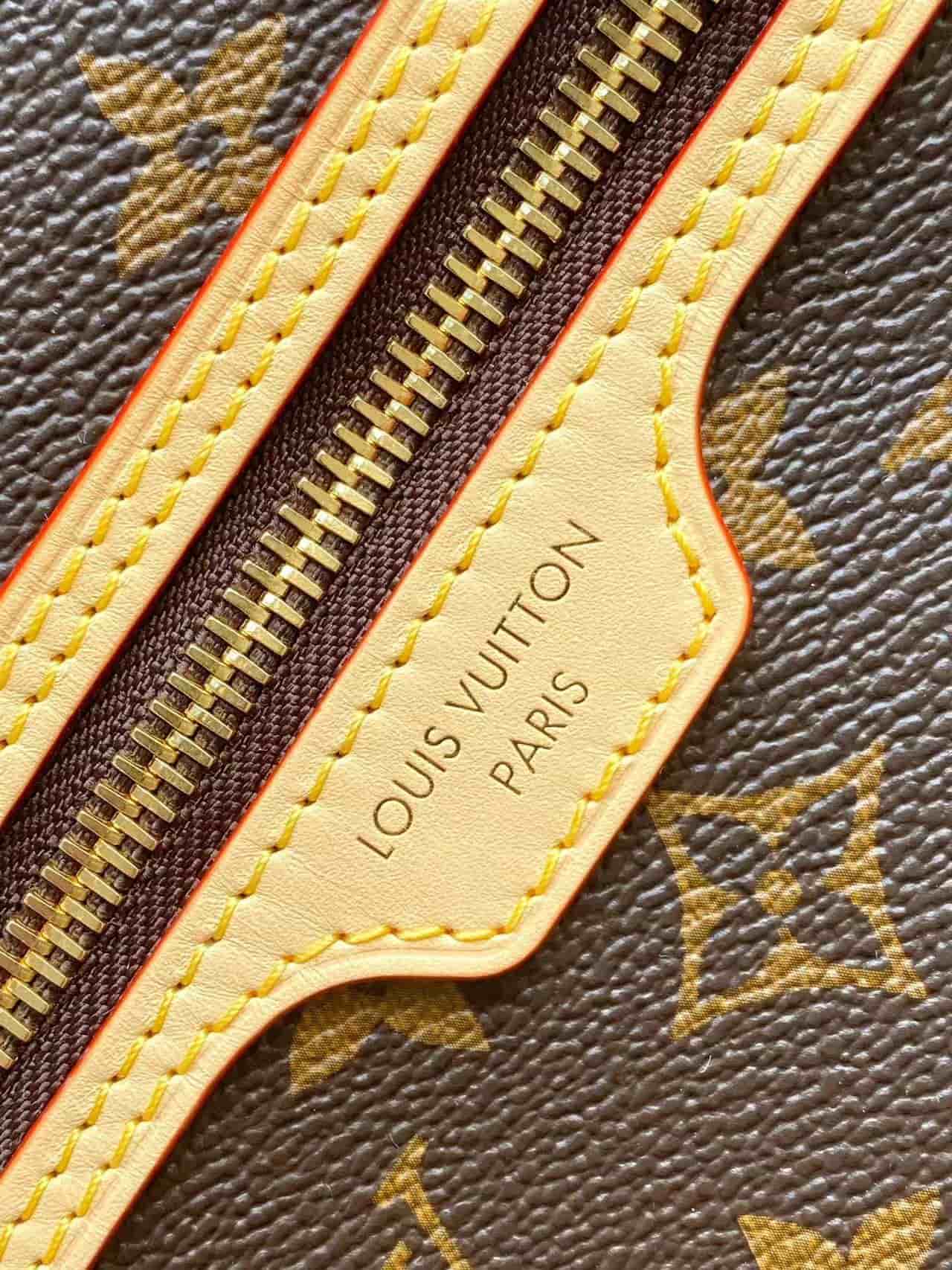 Louis Vuitton Lineup BB Monogram coated canvas M28423 TOP