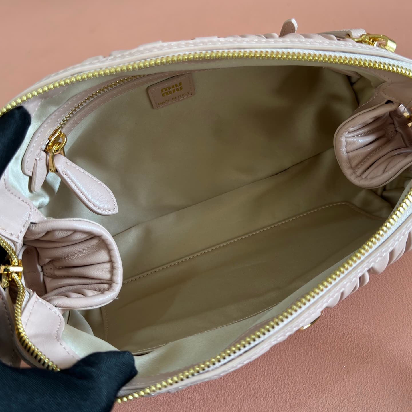 Miu Miu Caprice matelassé nappa leather clutch Powder Pink TOP