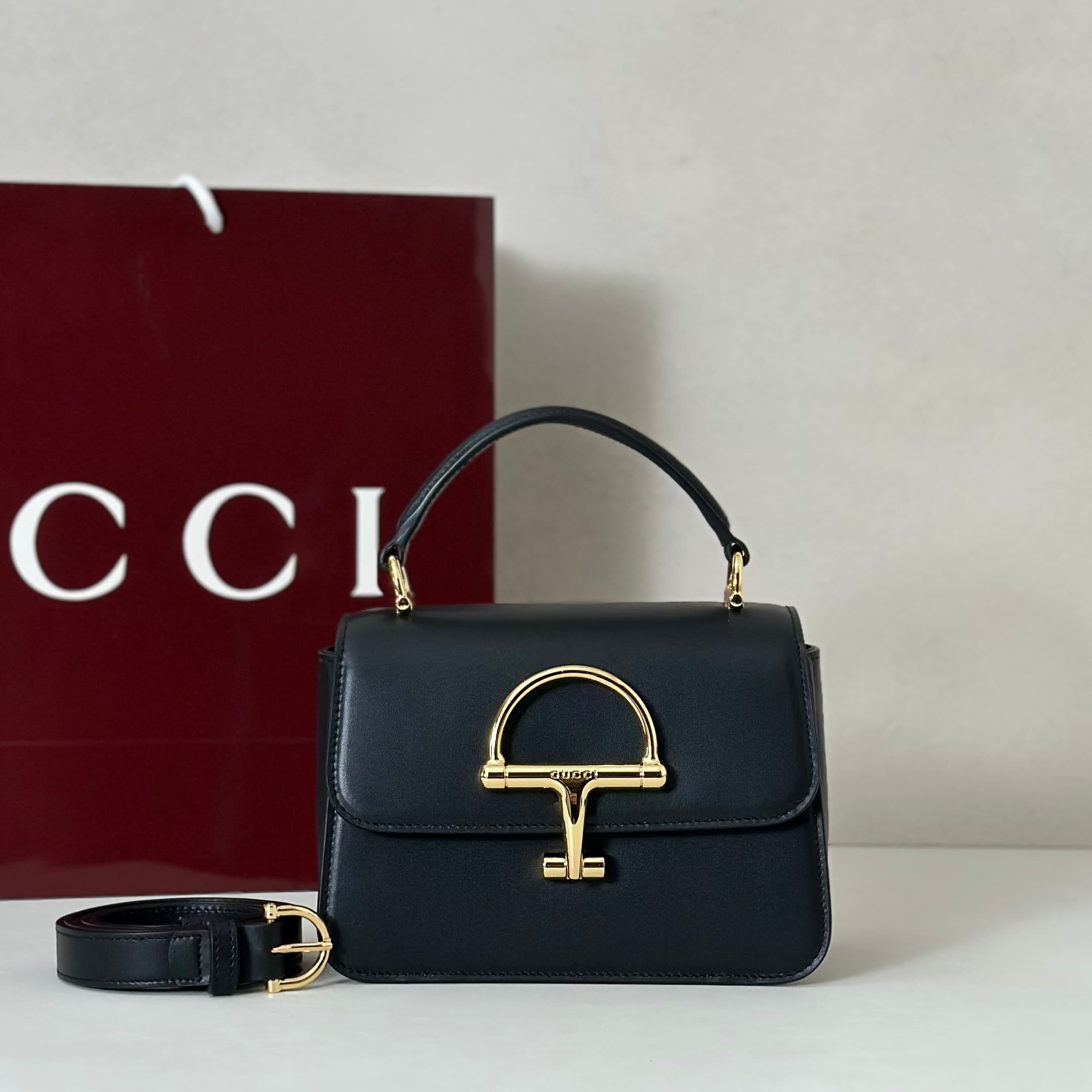 Gucci Siena small top handle bag 855536 Black High