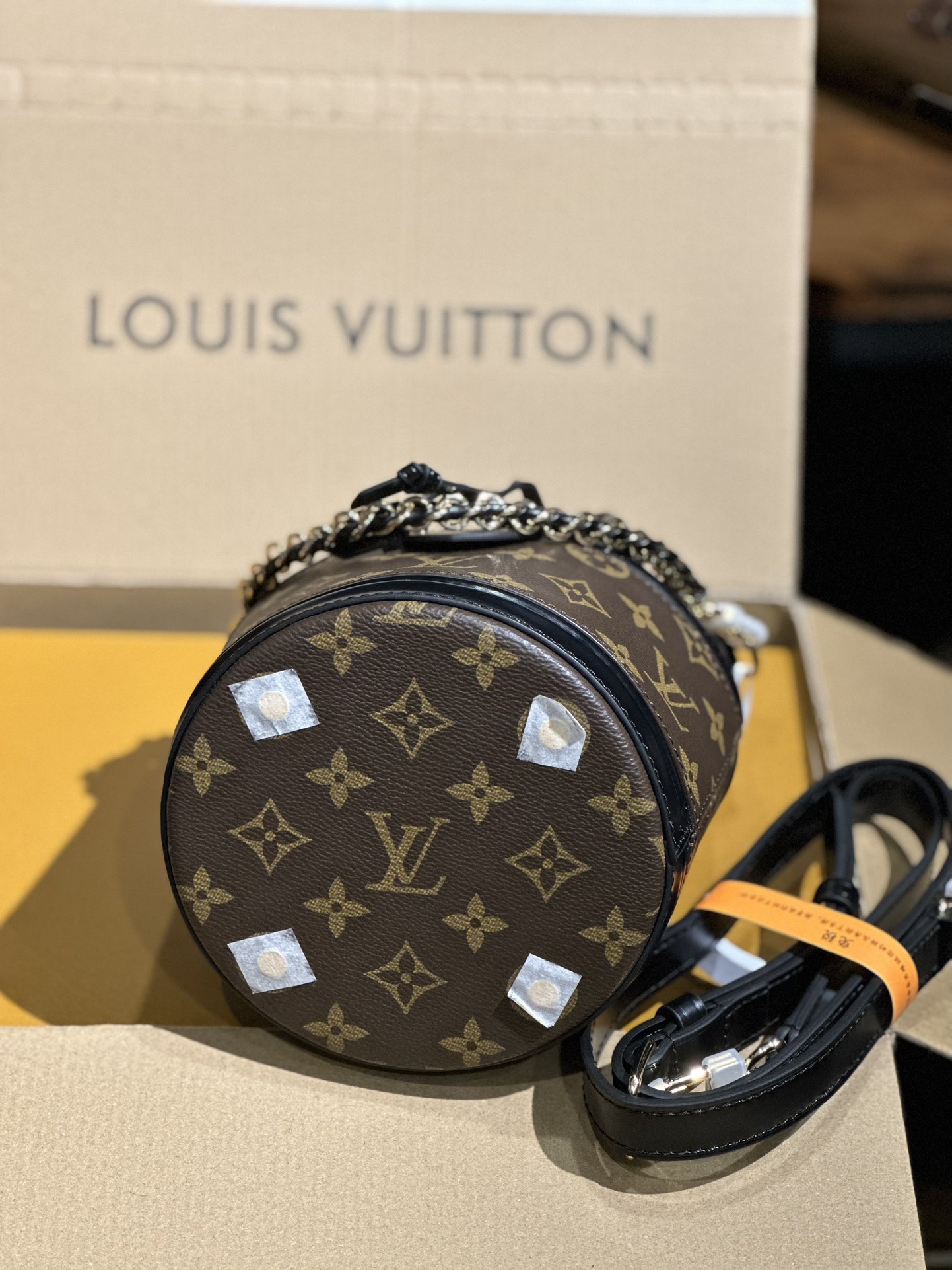Louis Vuitton Canoé Bucket Bag Monogram coated canvas M83480 High