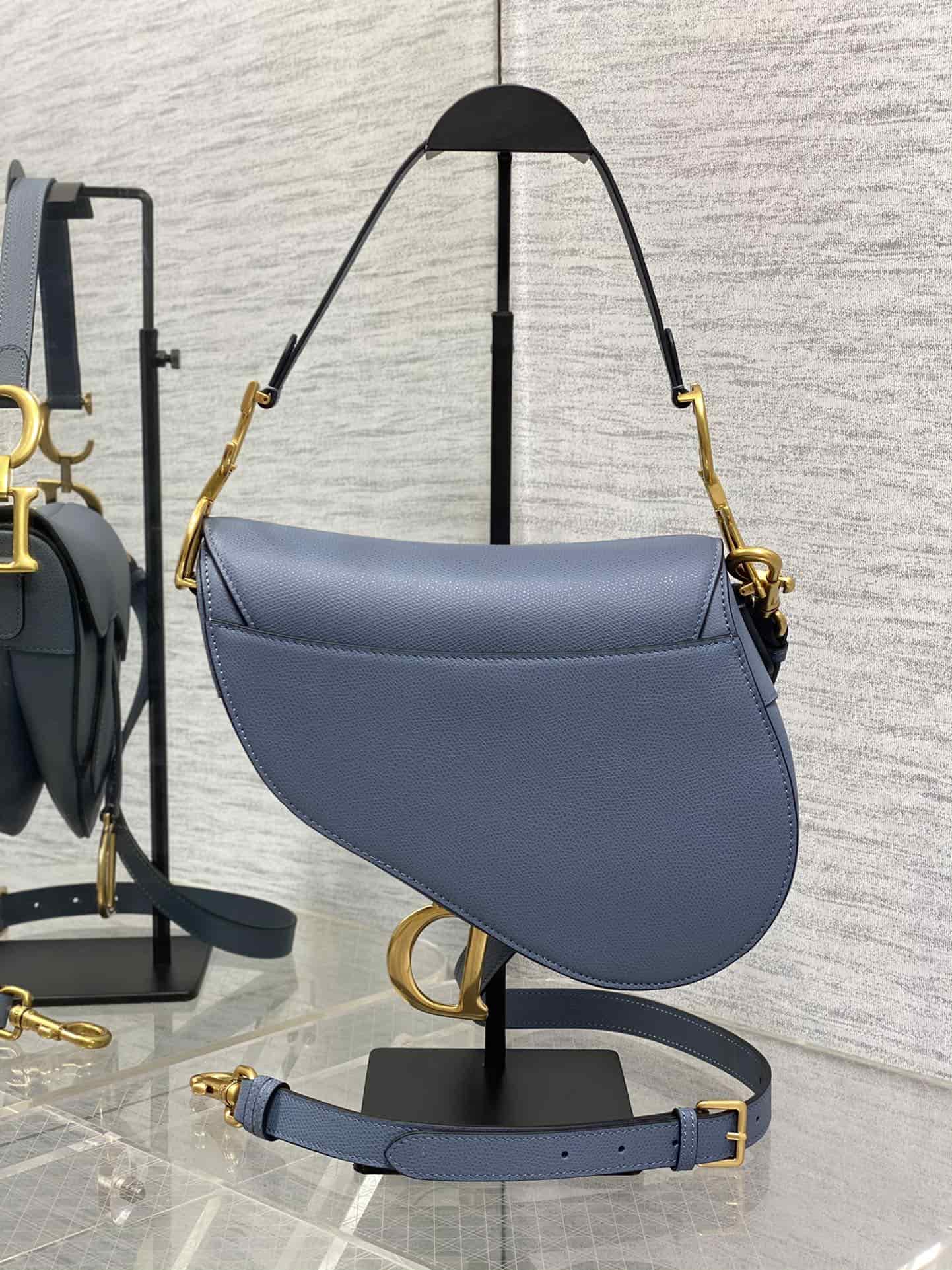 SADDLE BAG Grained Calfskin With Long Strap Dark Blue High