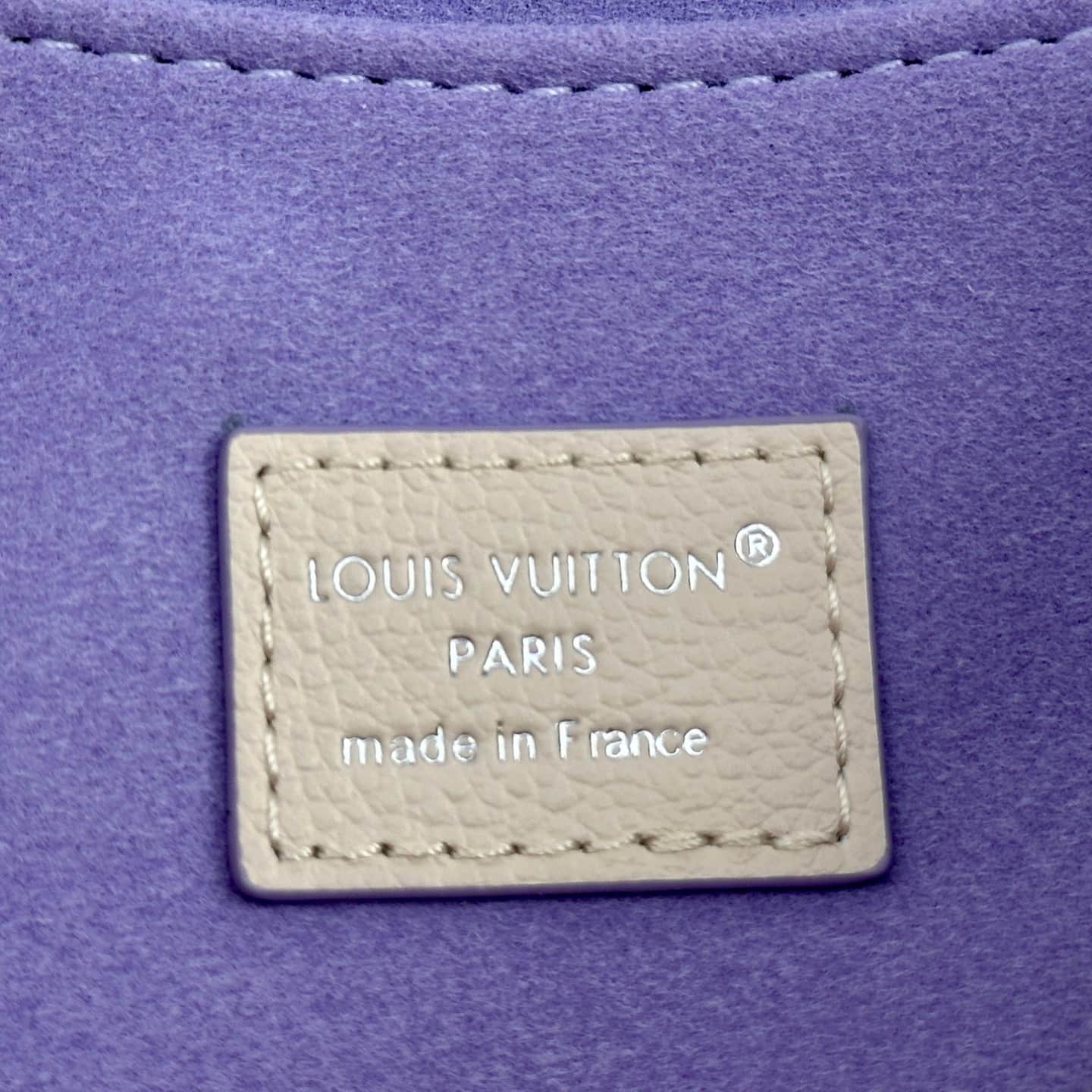 Louis Vuitton Pochette Métis Soft PM Link Quartz Embossed cowhide leather M2A332 High