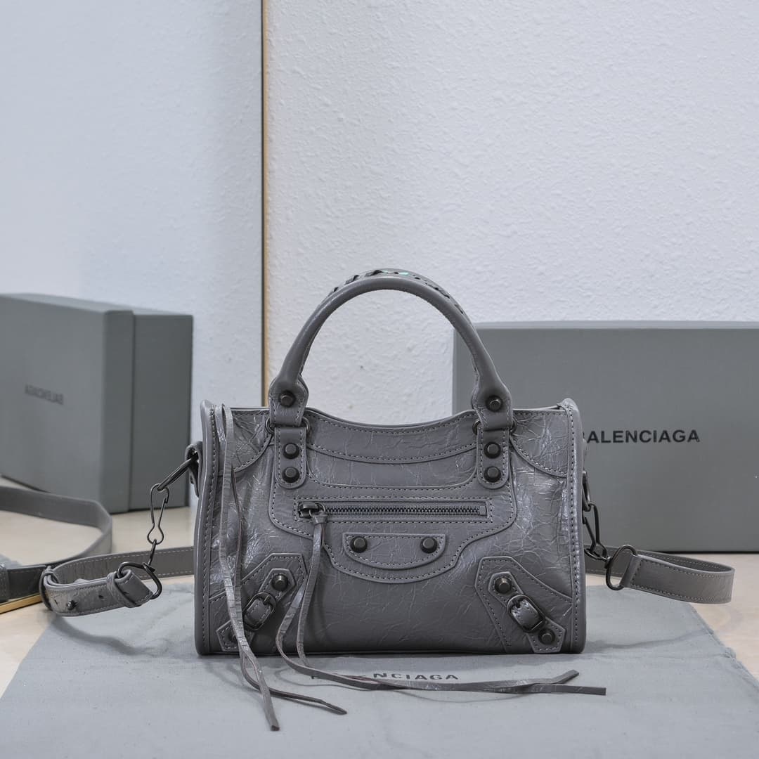 WOMEN'S LE CITY MINI BAG Lambskin & Black Metal High