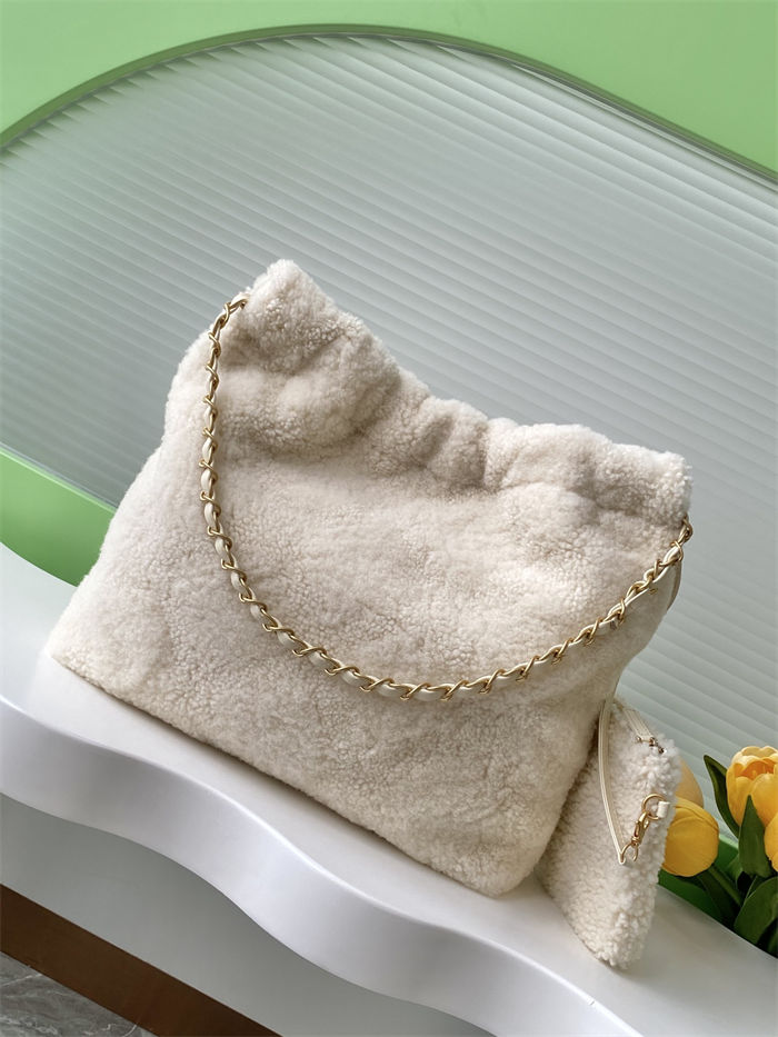 Chanel 22 SMALL HANDBAG Shearling Lambskin & Gold-Tone Metal AS3260 A