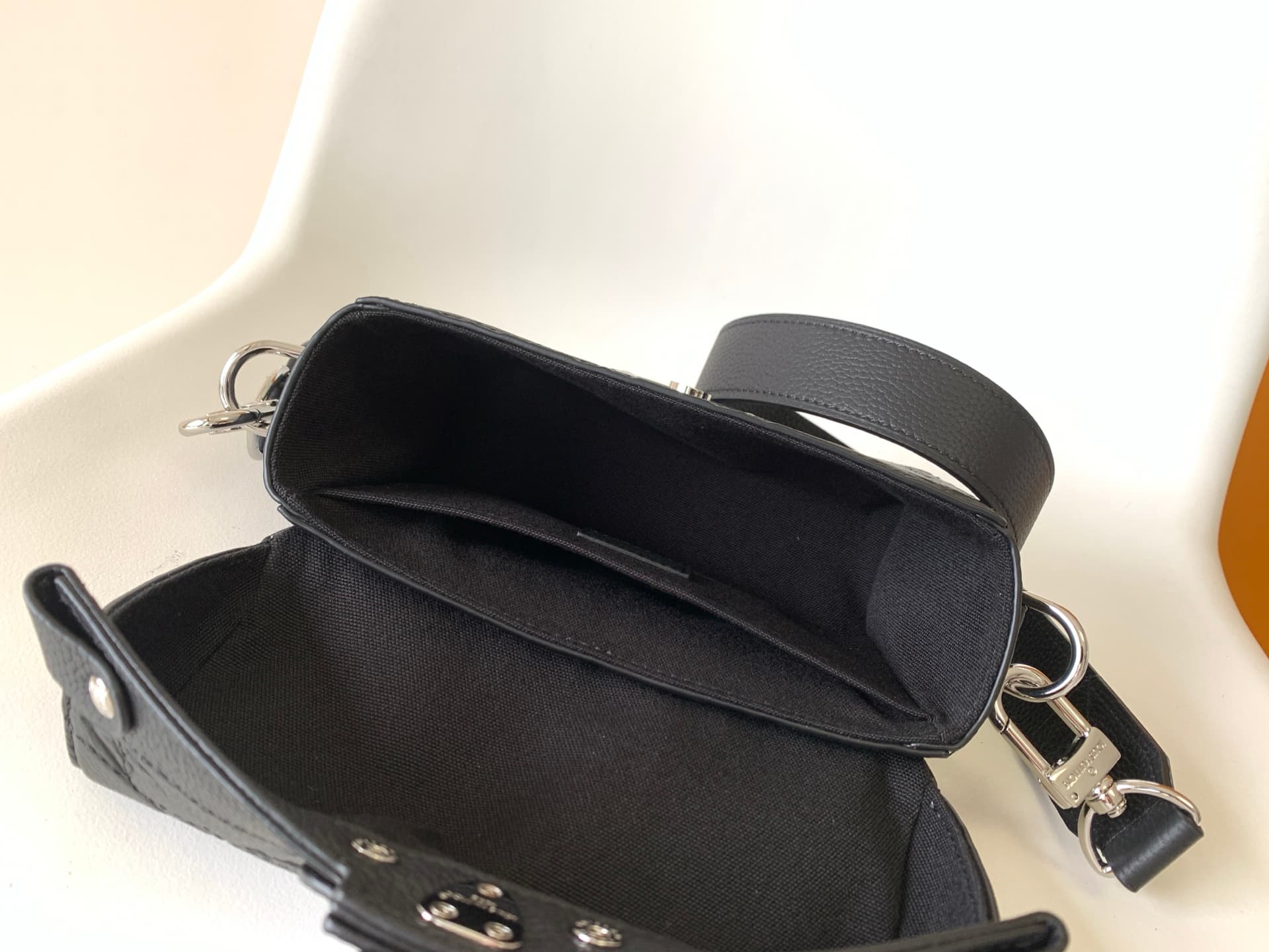 Louis Vuitton Soul Trunk Black Taurillon Monogram embossed cowhide leather M13871 High