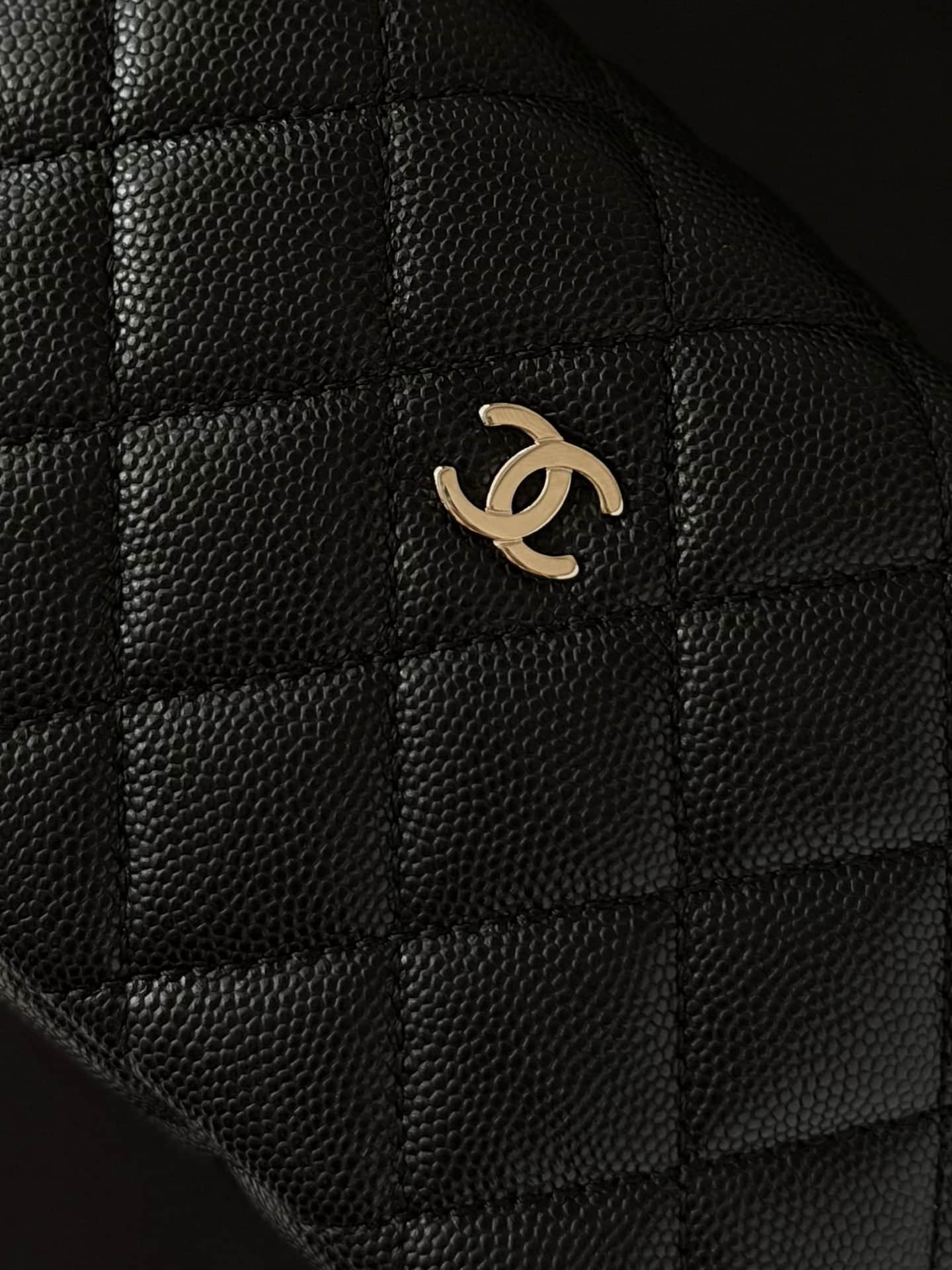 Chanel 25B hobo bag Caviar Calfskin& Gold-Tone Metal AP3387 Black A