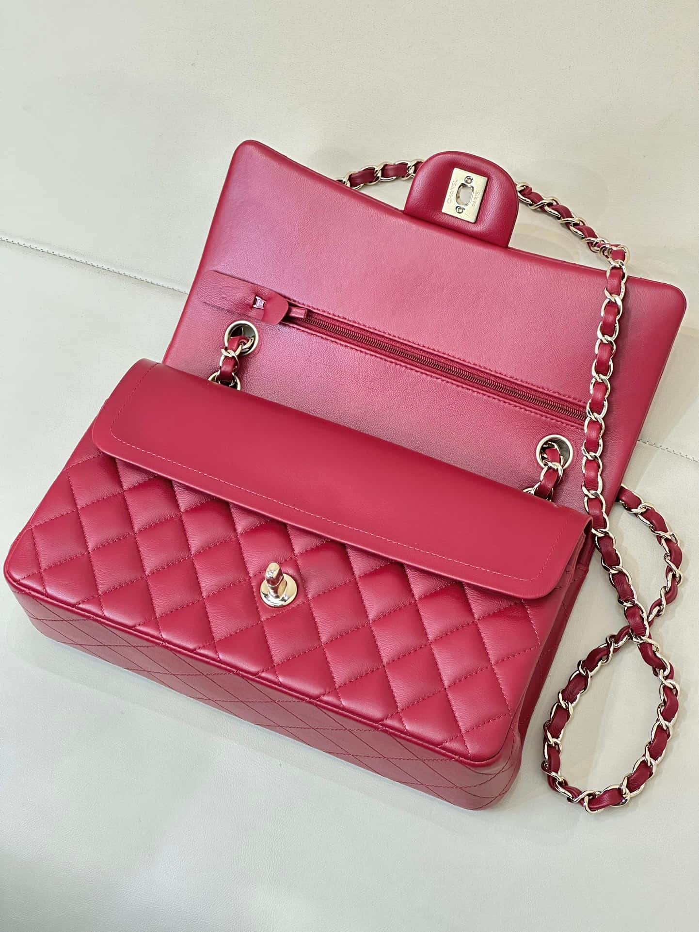Chanel Medium CLASSIC HANDBAG Lambskin Gold-Tone Metal Burgundy TOP