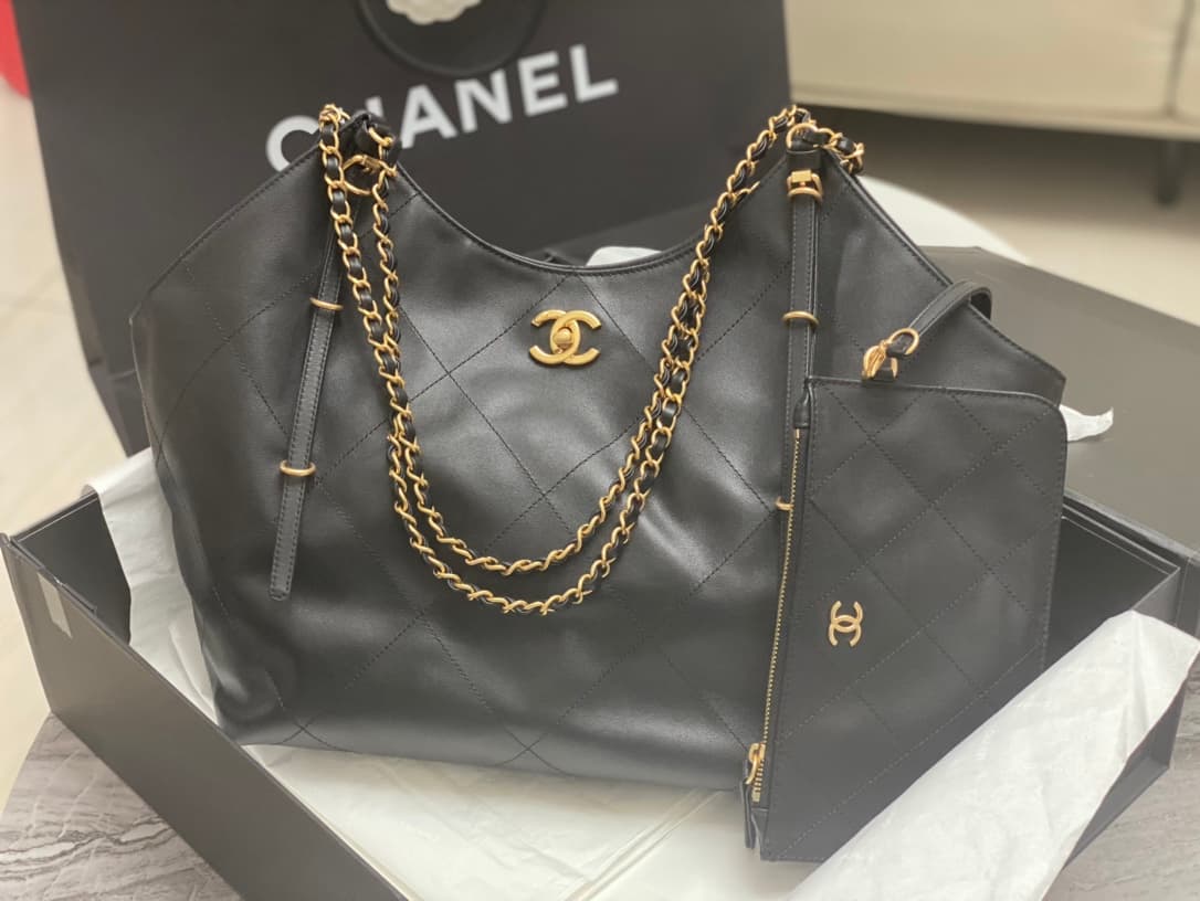 Chanel Shopping Bag Calfskin & Gold-Tone Metal Black AS5466 A
