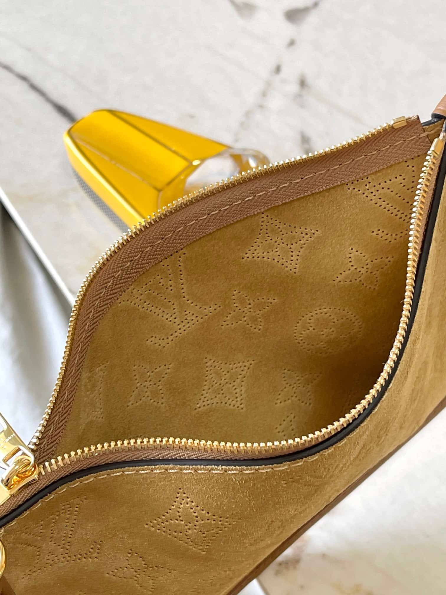 Louis Vuitton CarryAll PM Suede leather Beige M11843 Top