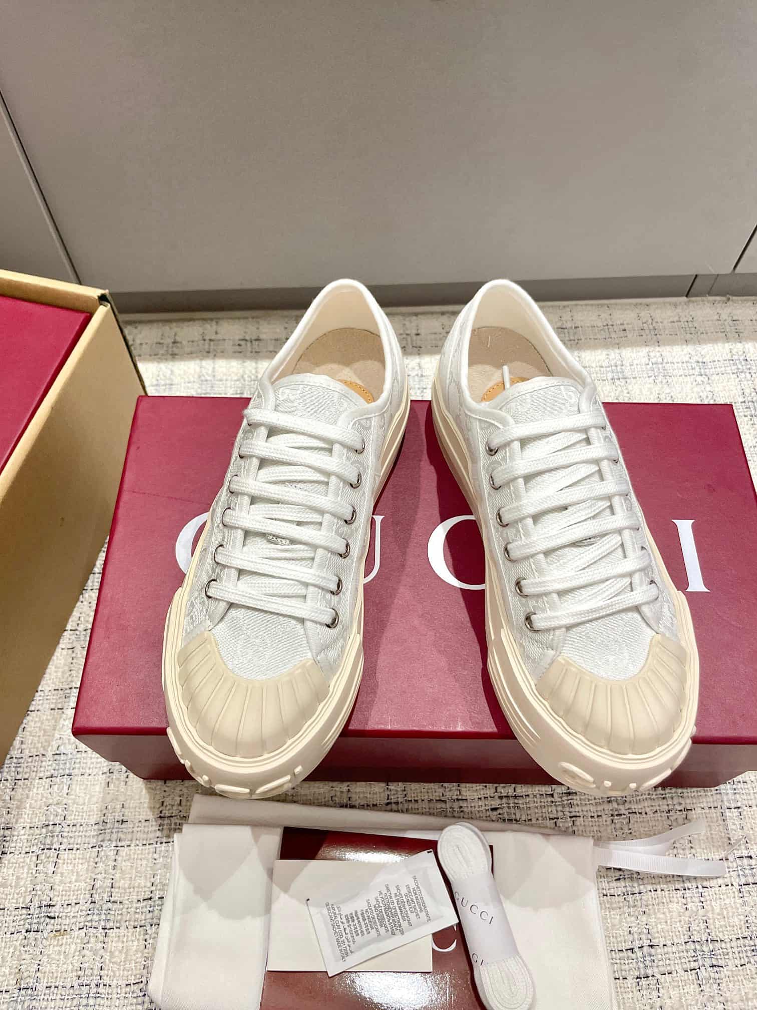 Gucci Women's chunky sneaker