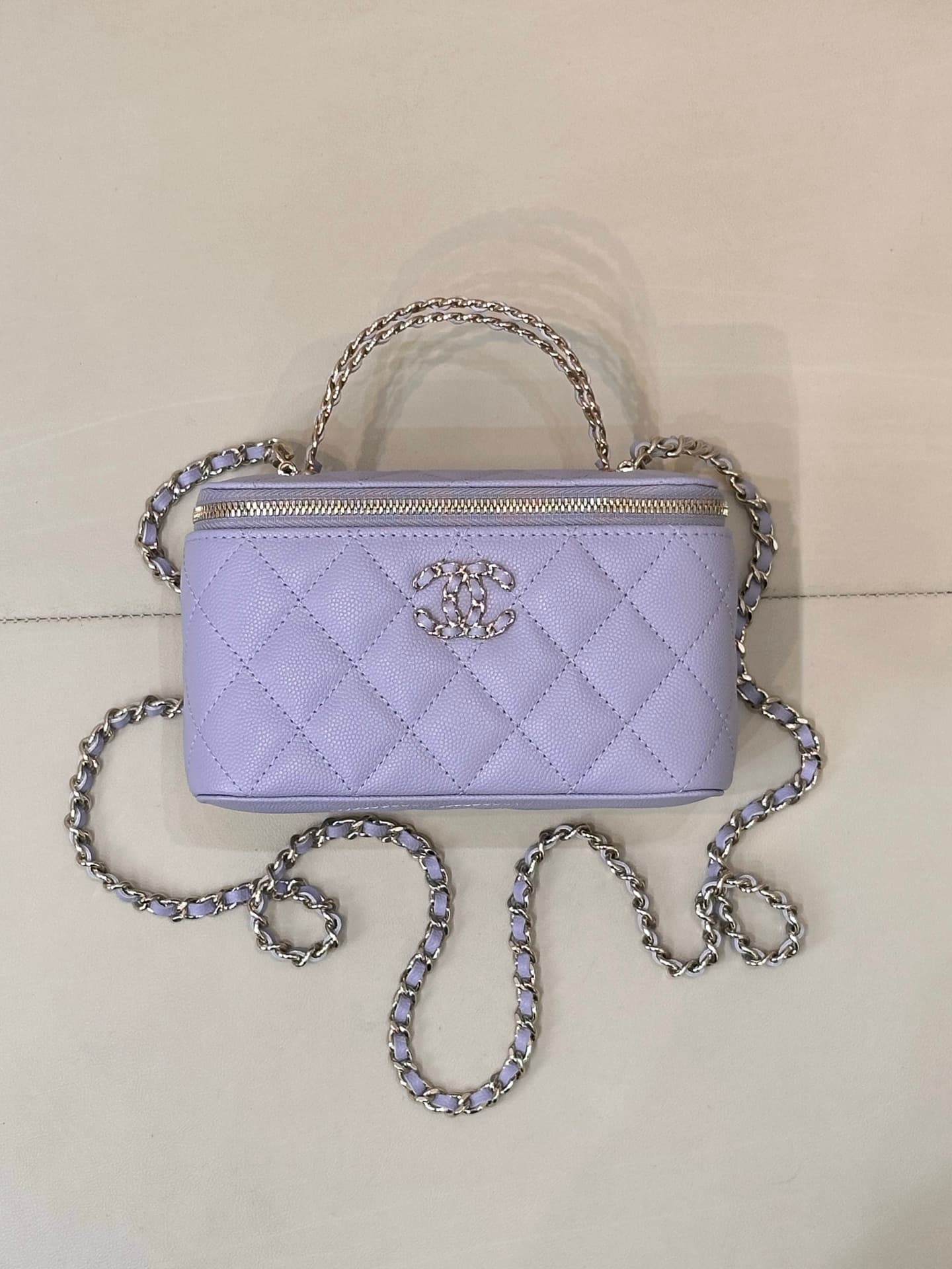 Chanel Classic Top Handle Vanity Case Grained Calfskin& Gold-Tone Metal Purple AP5182 TOP