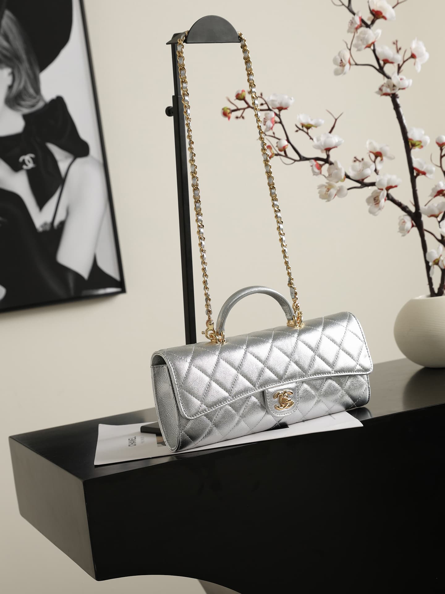 Chanel Clutch with chain Grained Calfskin & Gold-Tone Metal Silver AP5280 A