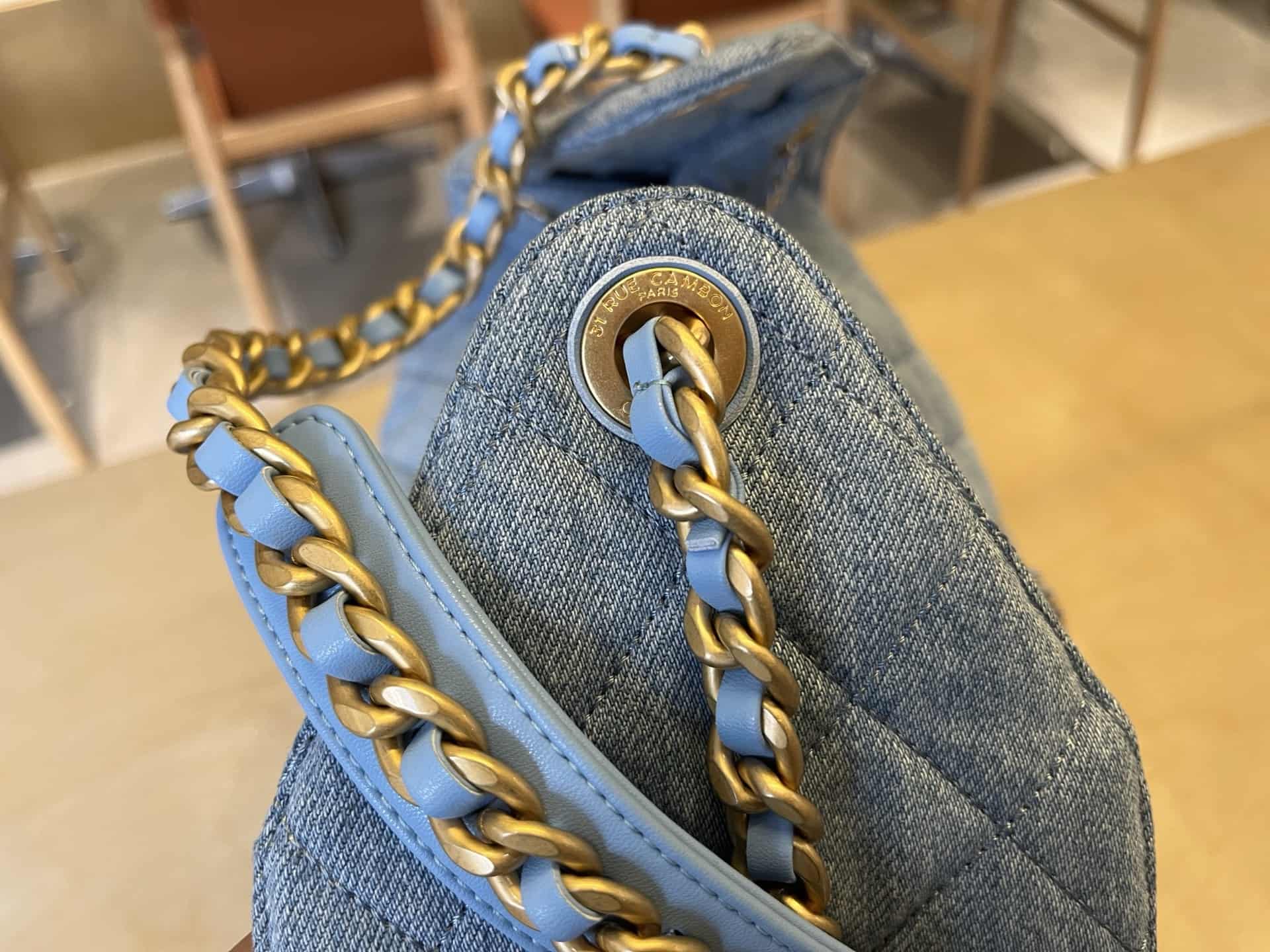 Chanel 25 Medium Hobo Medium handbag AS5311 Denim & Gold-tone Metal Blue A