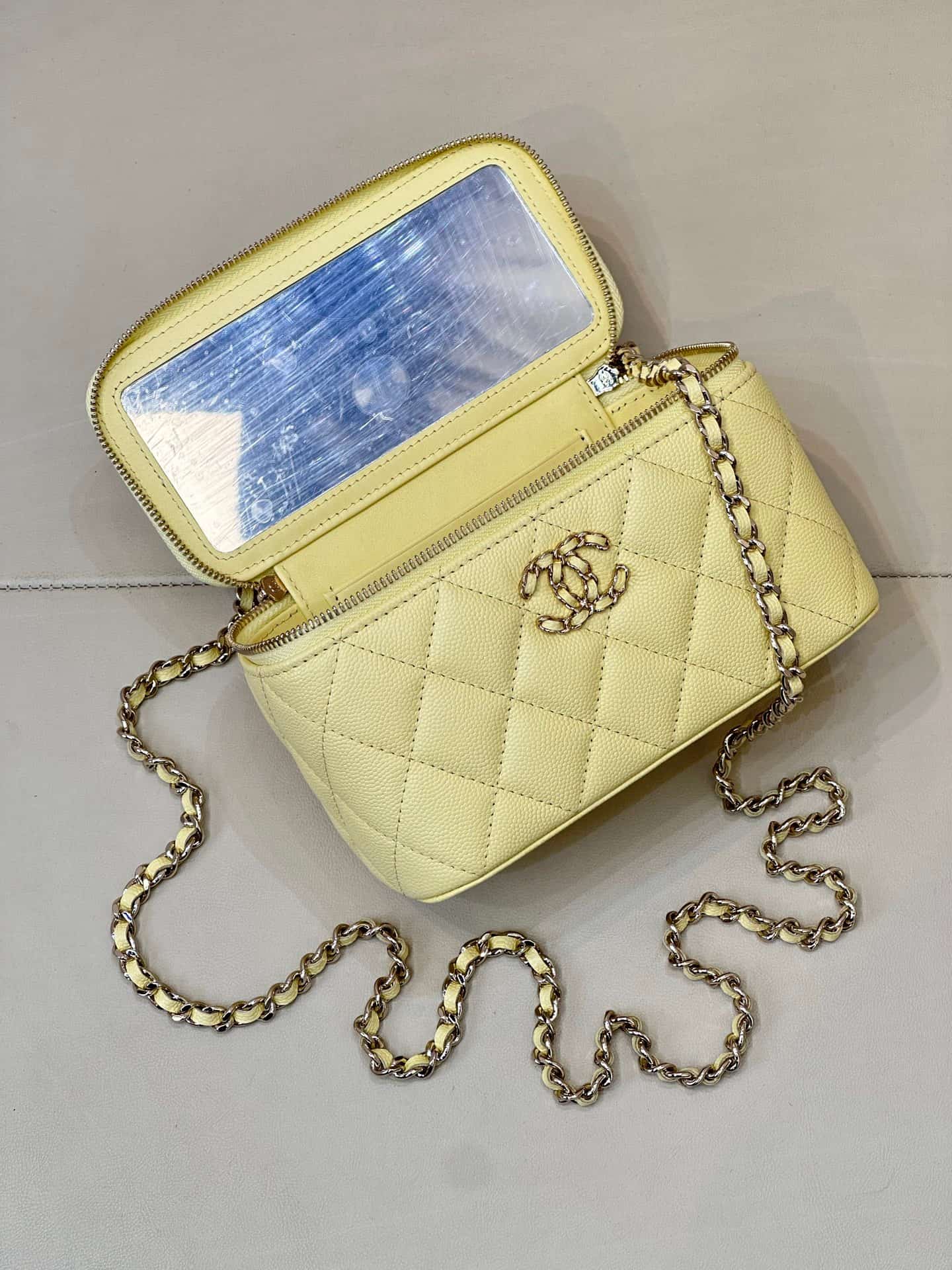 Chanel Classic Top Handle Vanity Case Grained Calfskin& Gold-Tone Metal Yellow AP5182 TOP
