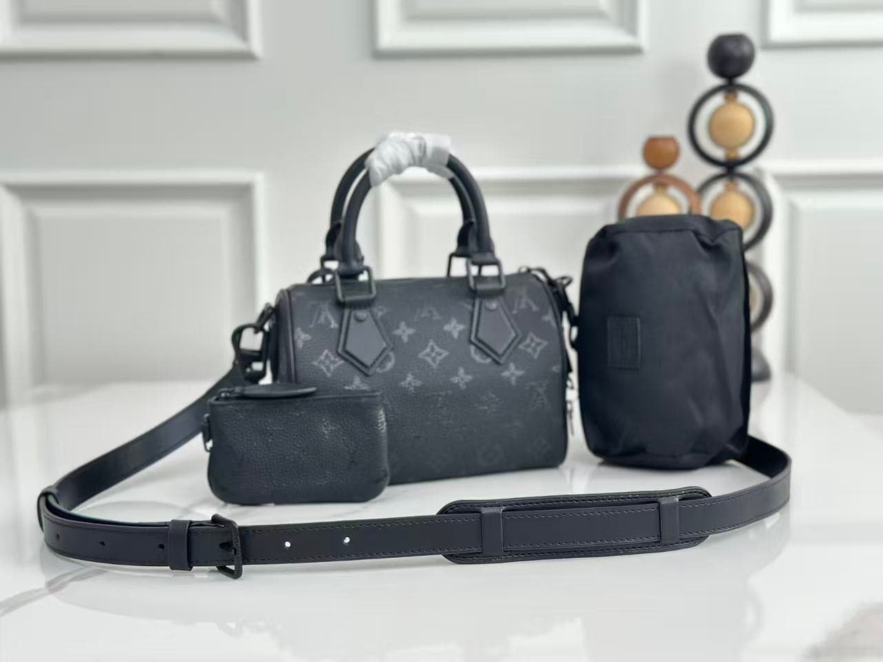 Louis Vuitton Speedy P9 Bandoulière 20 Ultrablack Calfskin leather M28262 High