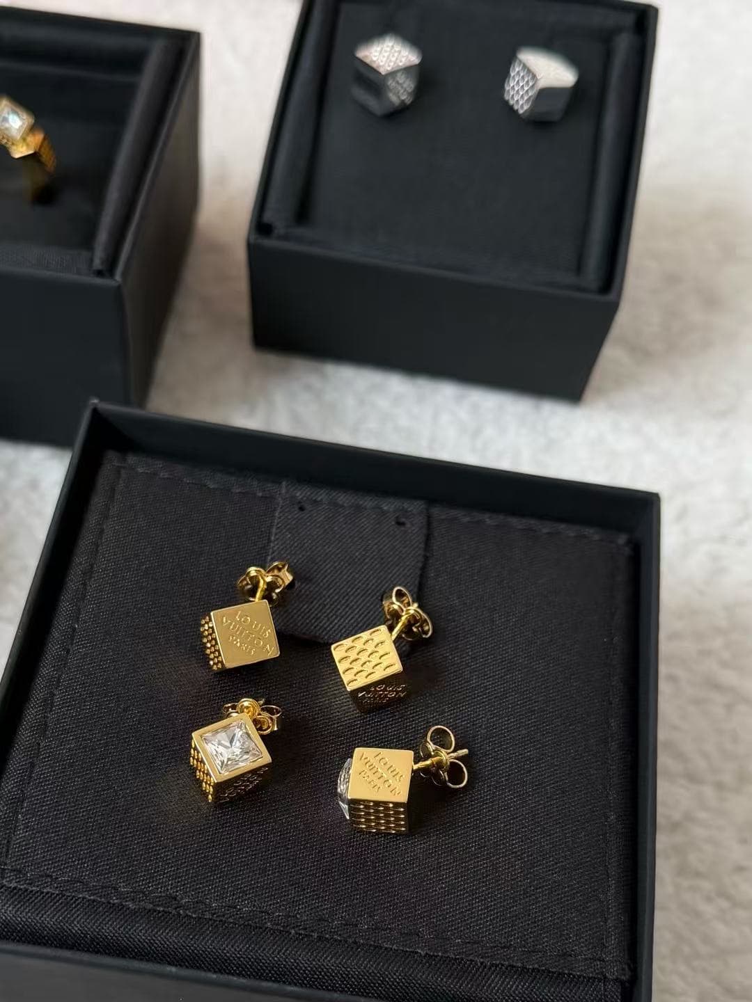Louis Vuitton Cube Earrings High