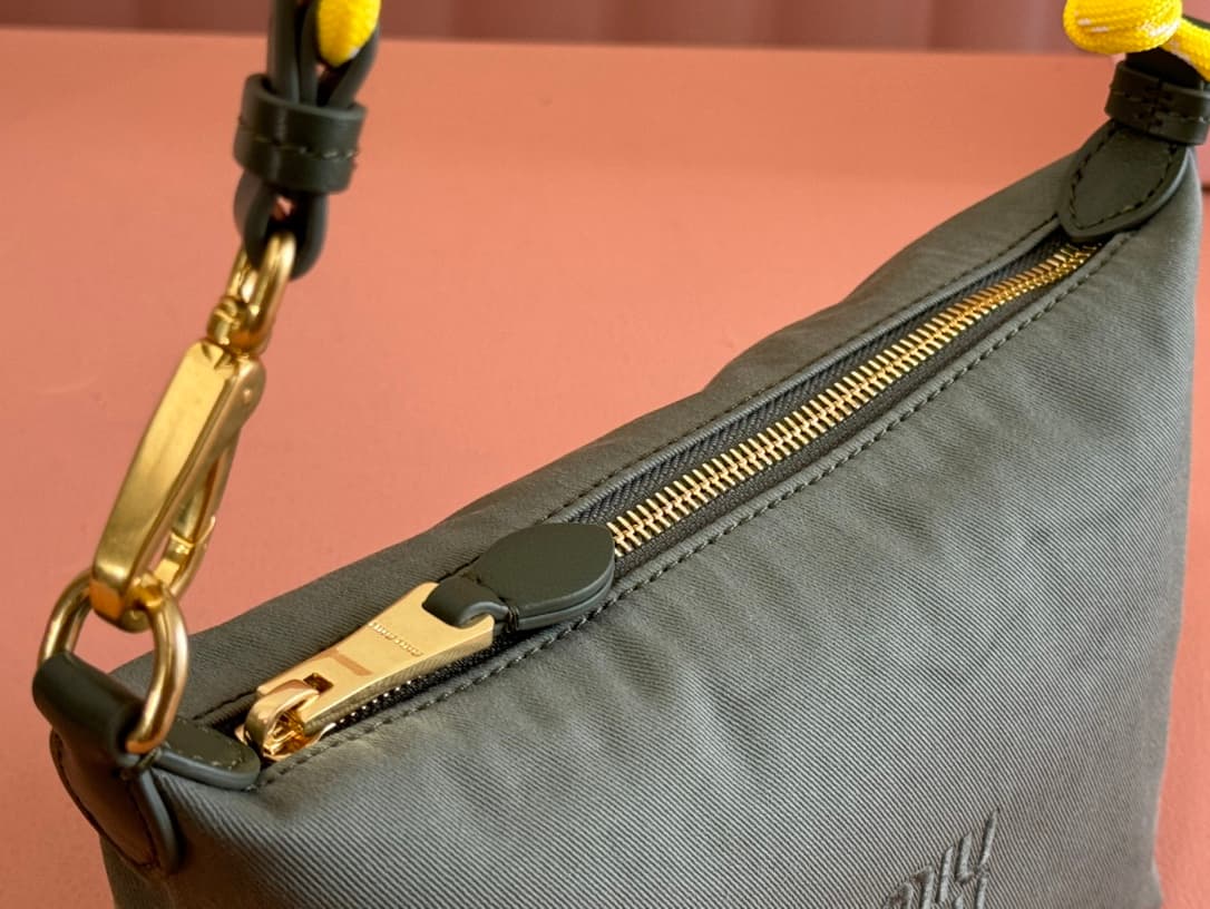 Miu Miu Gabardine pouch Green 5NE841 High