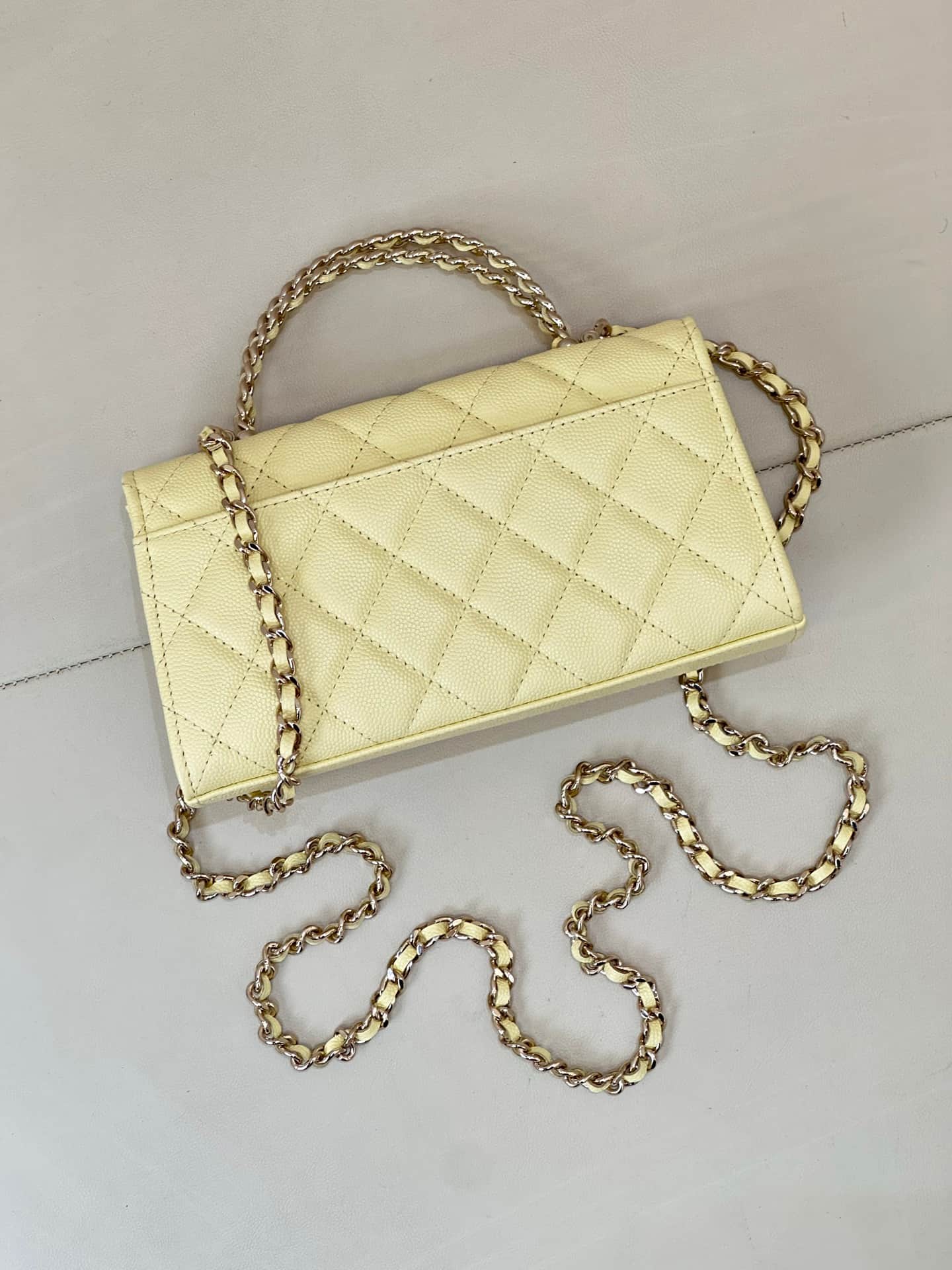 Chanel Clutch with chain Grained Calfskin&Gold-Tone Metal Yellow AP3238 TOP