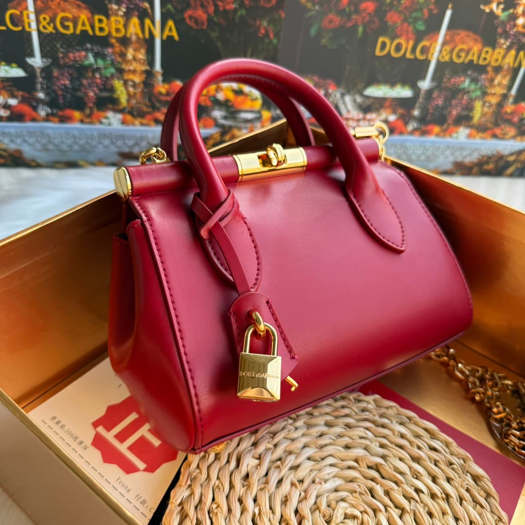 Dolce & Gabbana Mini Marlene Day leather tote bag red High